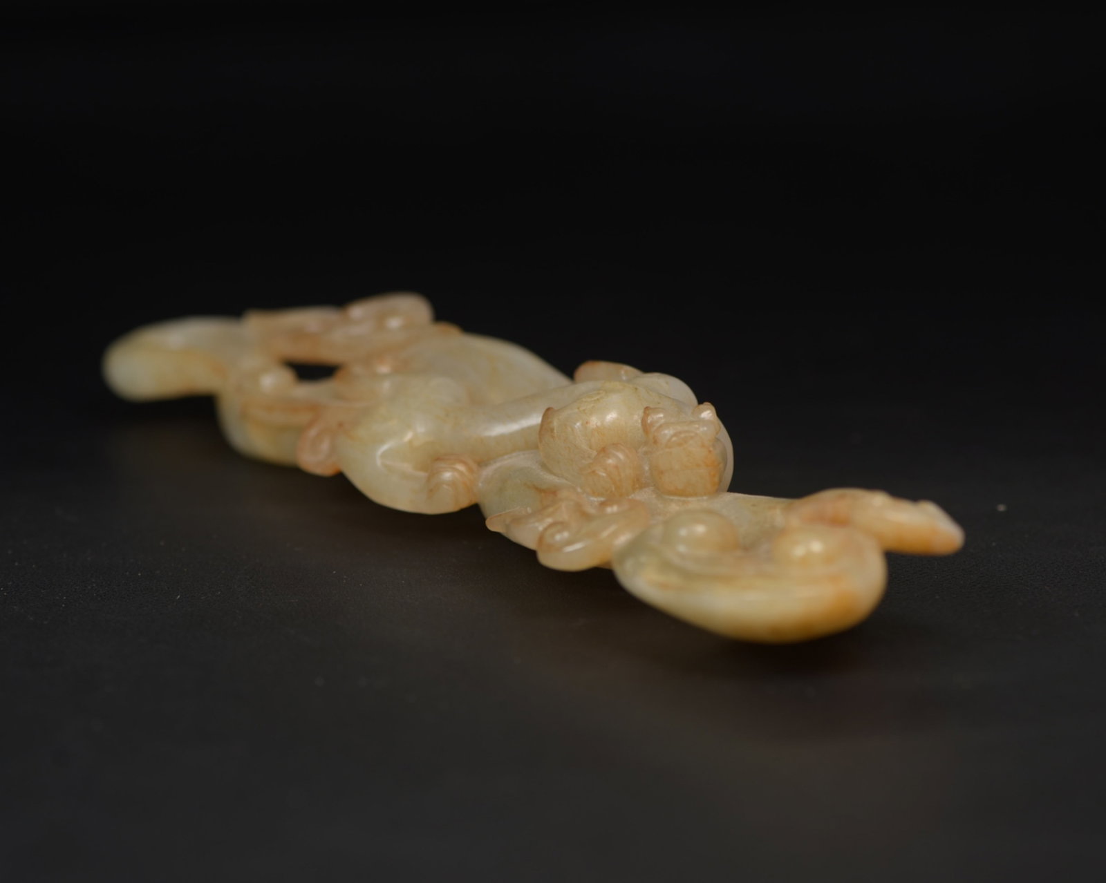 An Exquisite White Jade Ganoderma lucidum Pattern Ruyi - 5