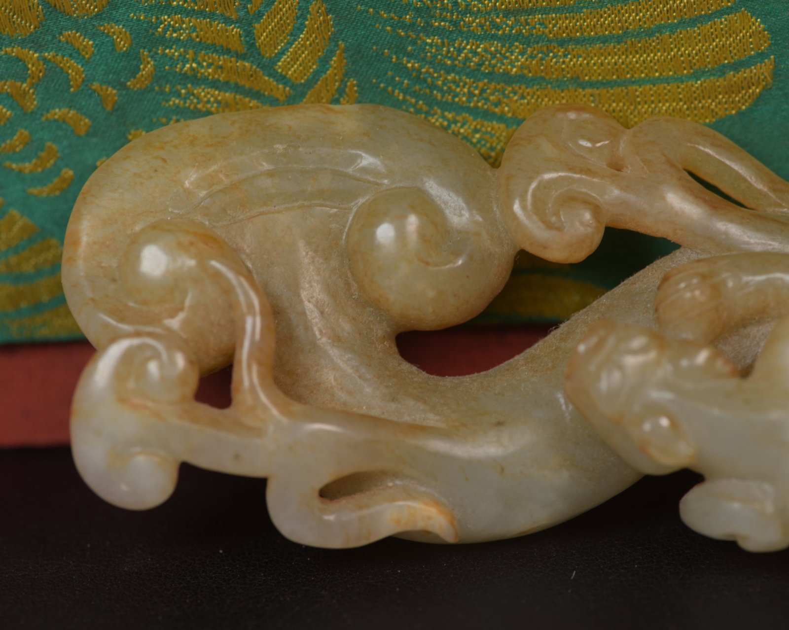 An Exquisite White Jade Ganoderma lucidum Pattern Ruyi - 6