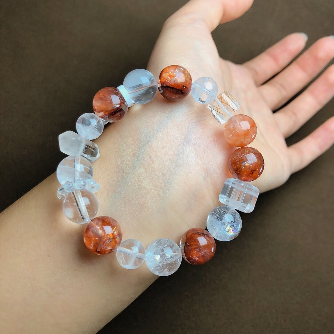 An Exquisite Crystal Bracelets - 2
