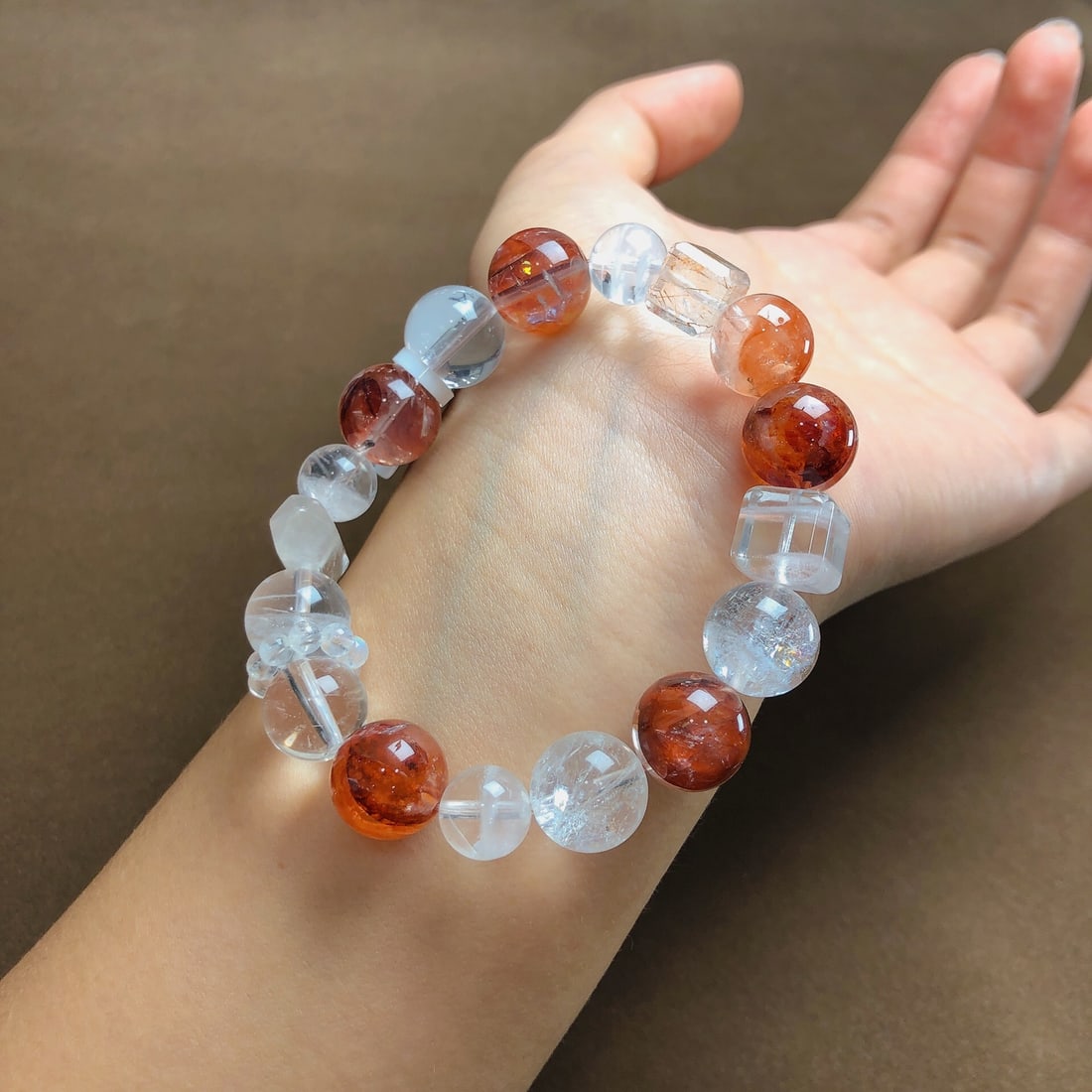 An Exquisite Crystal Bracelets - 7