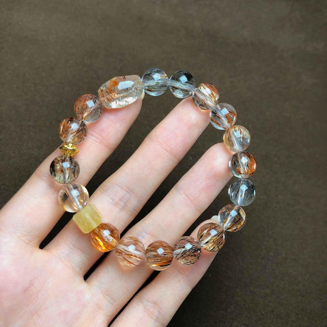 An Exquisite Crystal Bracelets: An Exquisite Crystal Bracelets,Size:0.4in,Weight:25g 水晶手串