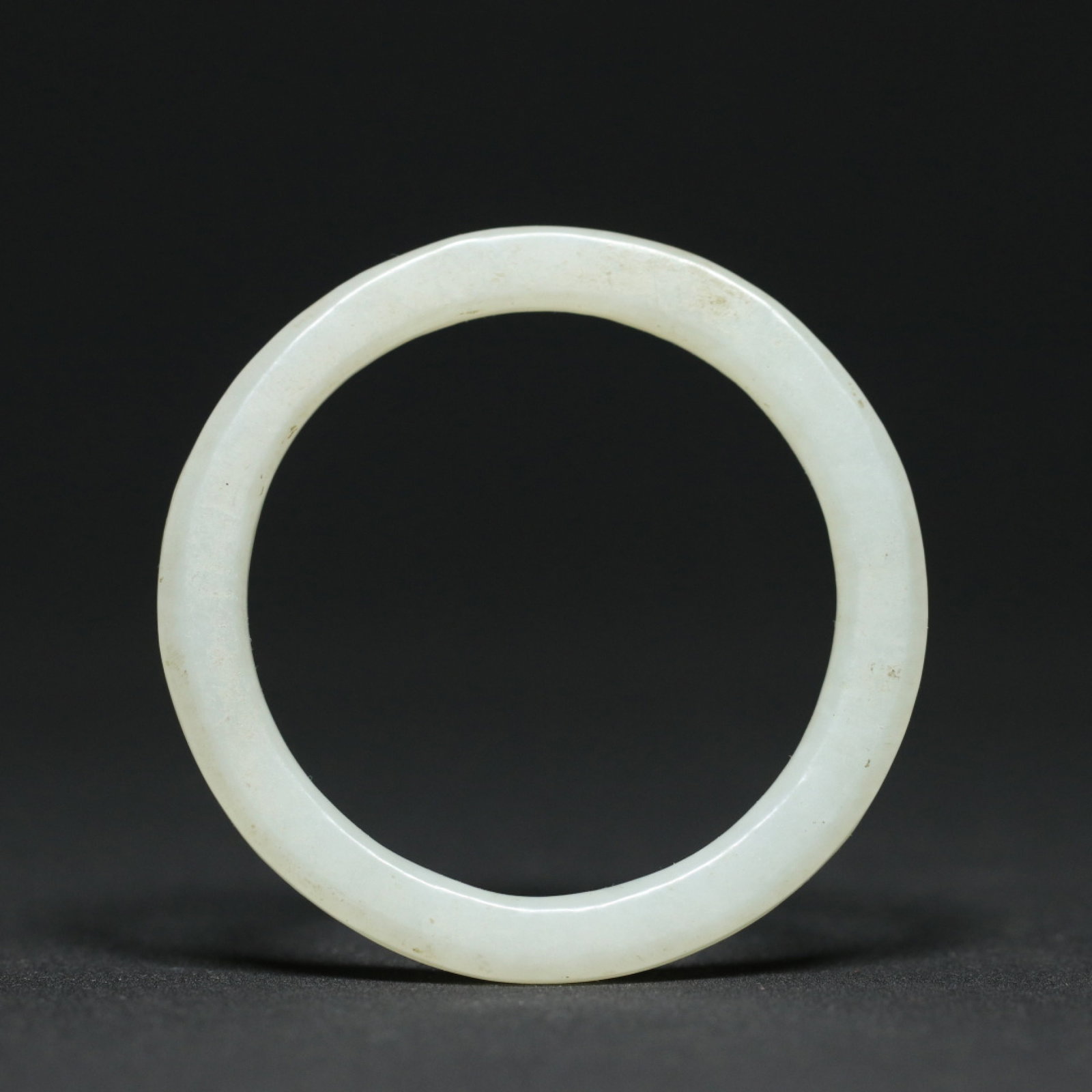 An Exquisite White Jade Ornament: An Exquisite White Jade Ornament,Qing Dynasty,China,Size:2.2inx0.2in,Weight:11g 白玉摆件,中国清代