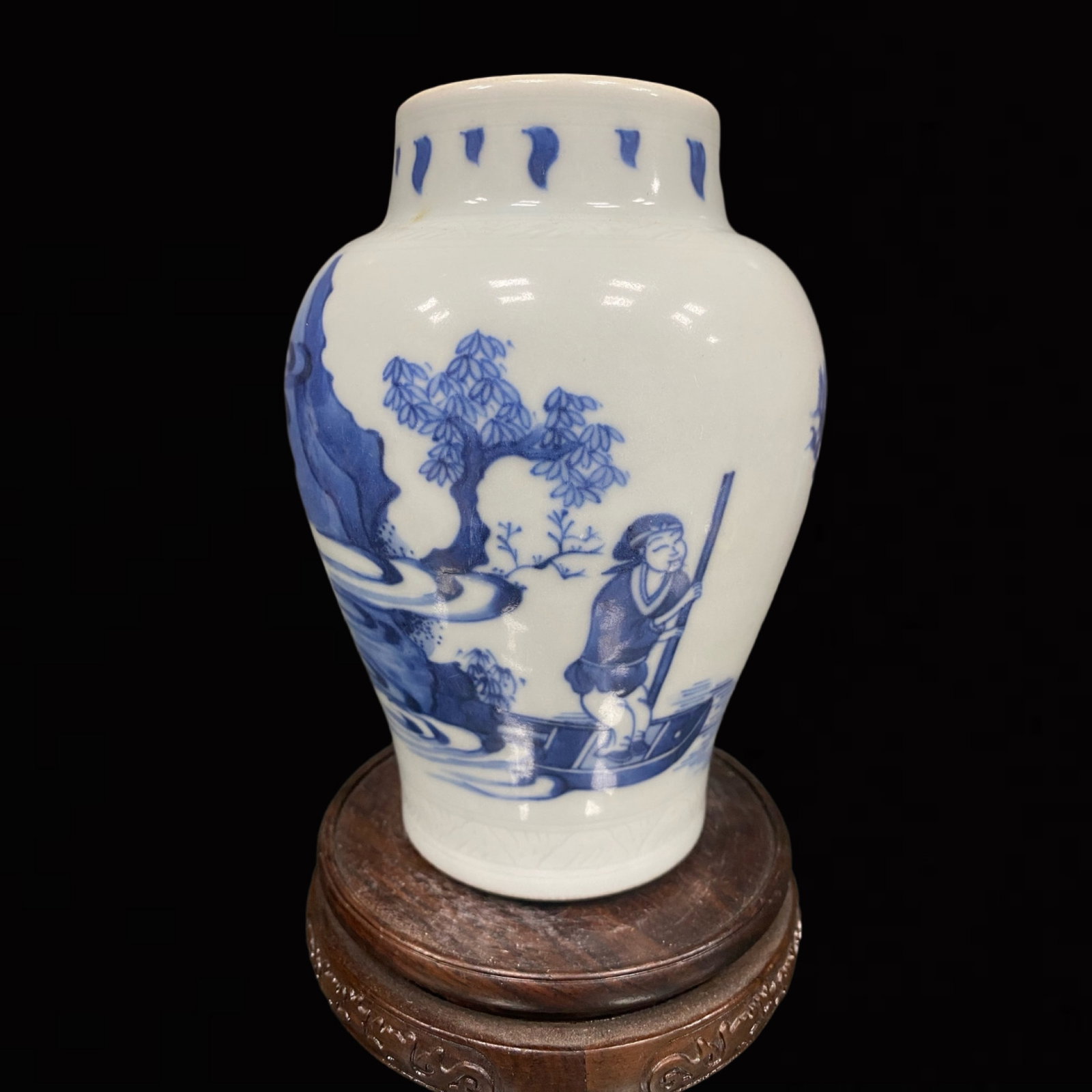 An Exquisite Blue and White Figure and Story Pattern Jar: An Exquisite Blue and White Figure and Story Pattern Jar,Qing Dynasty,China,Size:6.3inx2.5in 青花人物故事纹罐,中国清代