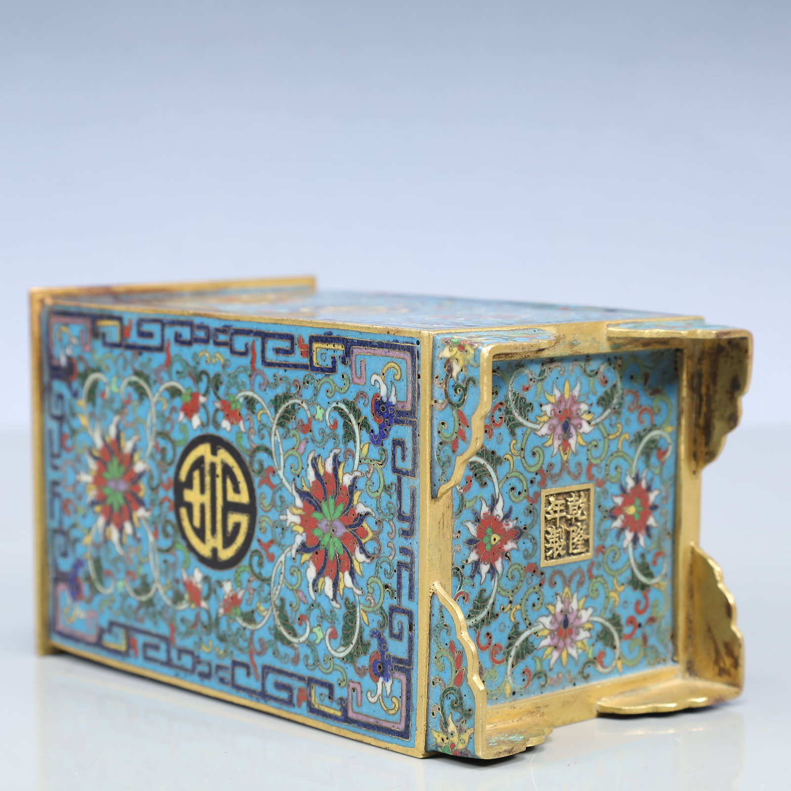 An Exquisite Cloisonne Lotus Pattern Beast-Ears Tripod Censer: An Exquisite Cloisonne Lotus Pattern Beast-Ears Tripod Censer,Qing Dynasty, China,Qianlong Four-character Mark,Size:4.9inx6.5inx4.7in,Weight:1000g 景泰蓝缠枝莲ń