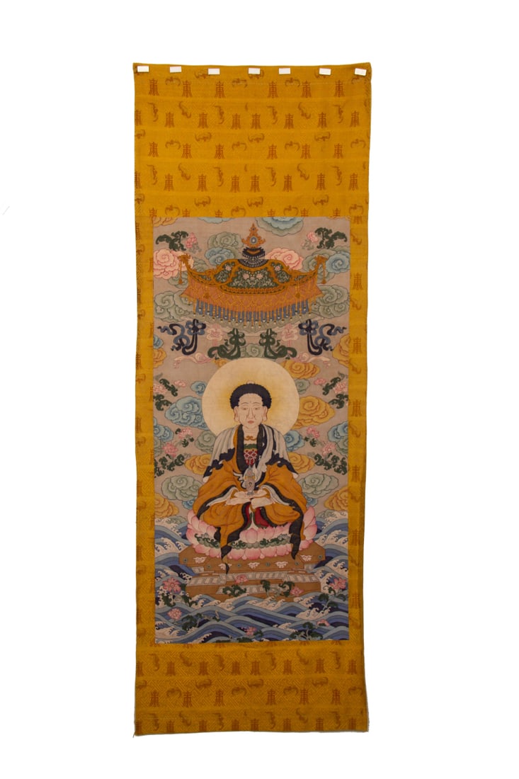 An Exquisite Kesi Painted Color Statue of Sakyamuni Tangka: An Exquisite Kesi Painted Color Statue of Sakyamuni Tangka,Ming Dynasty,China,Size:89.4inx31.5in 缂丝彩绘释迦摩尼像唐卡,中ࢲ