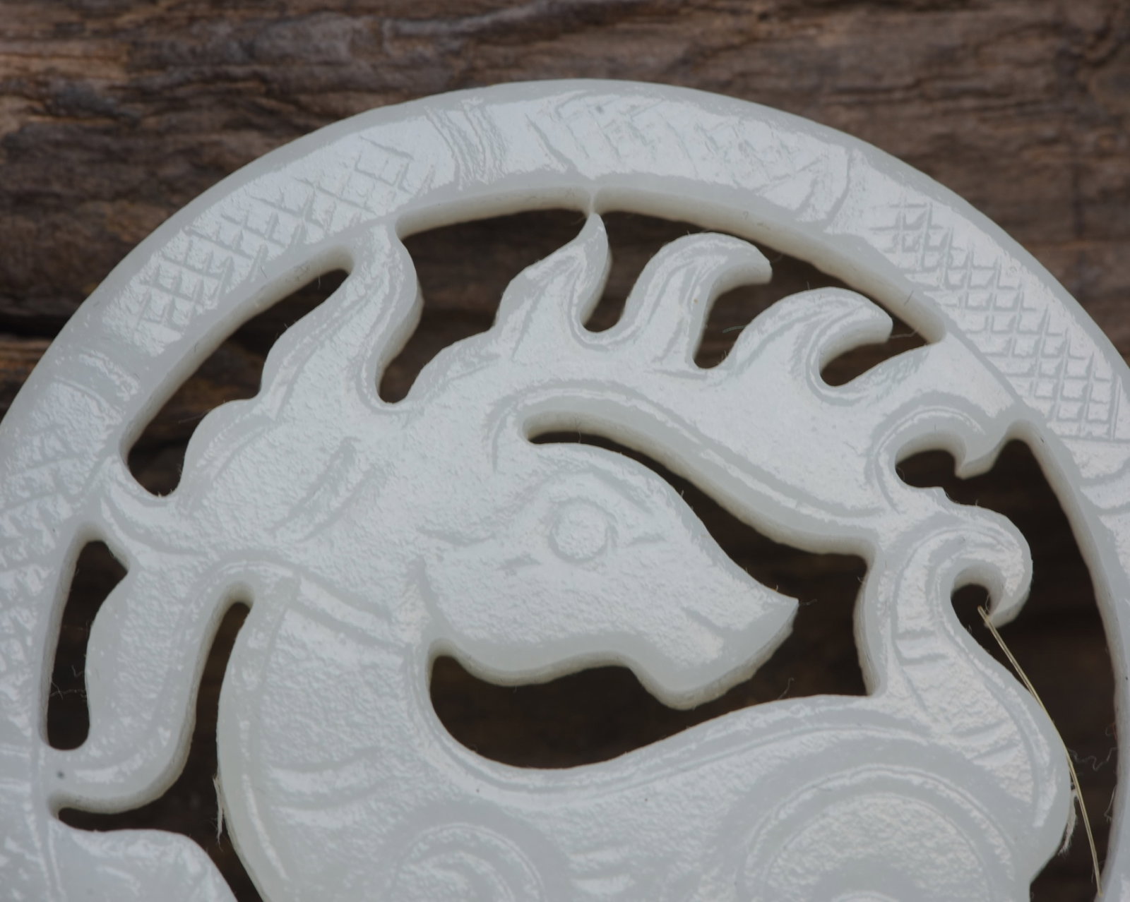 An Exquisite White Jade Deer Pattern Pendant - 6