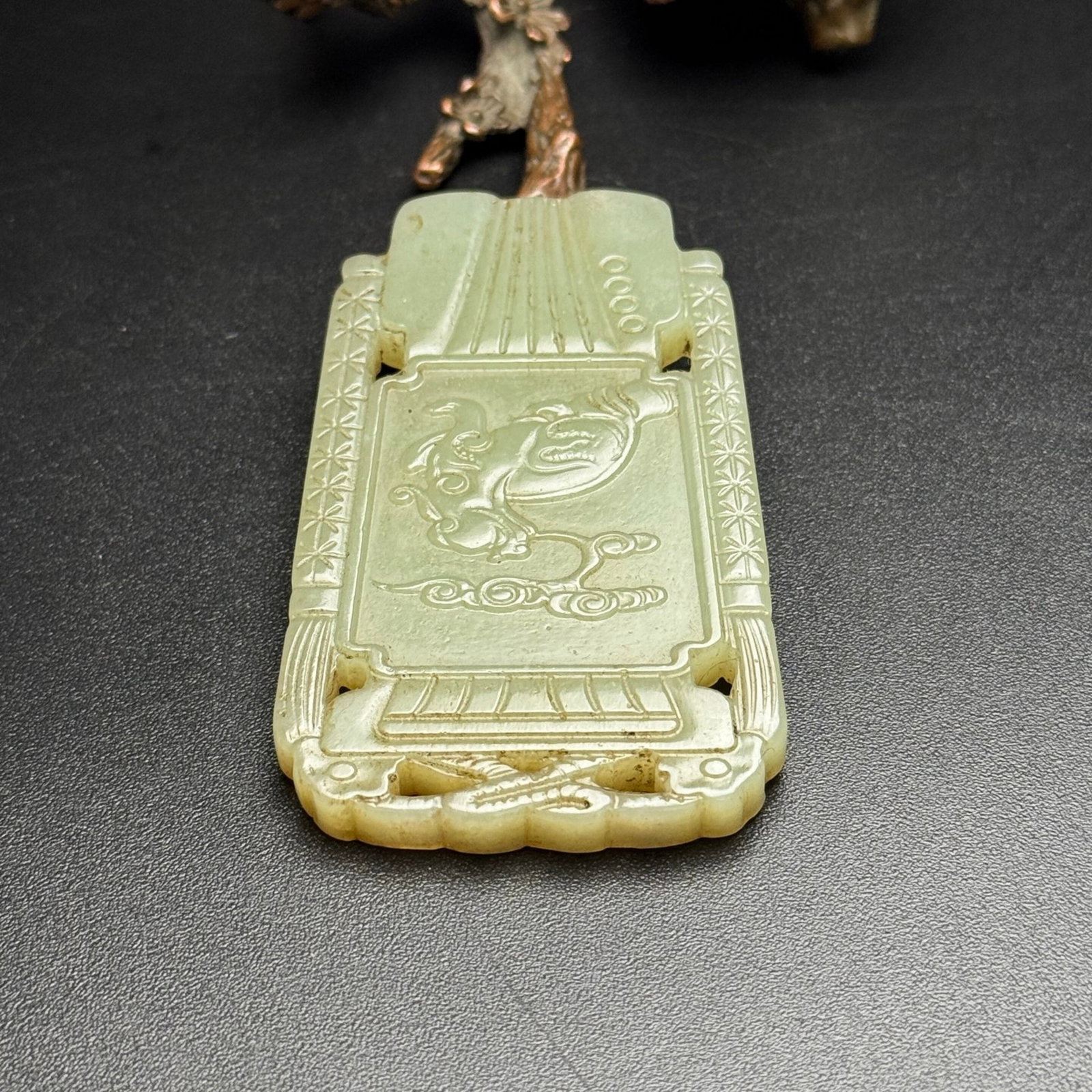 An Exquisite White Jade Beast Pattern Pendant - 5