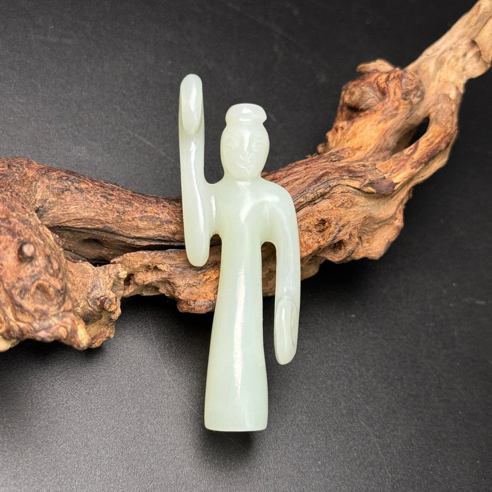 An Exquisite White Jade Figure Ornament: An Exquisite White Jade Figure Ornament,Qing Dynasty,China,Size:69mmx23mmx12mm,Weight:24g 白玉人物摆件,中国清代