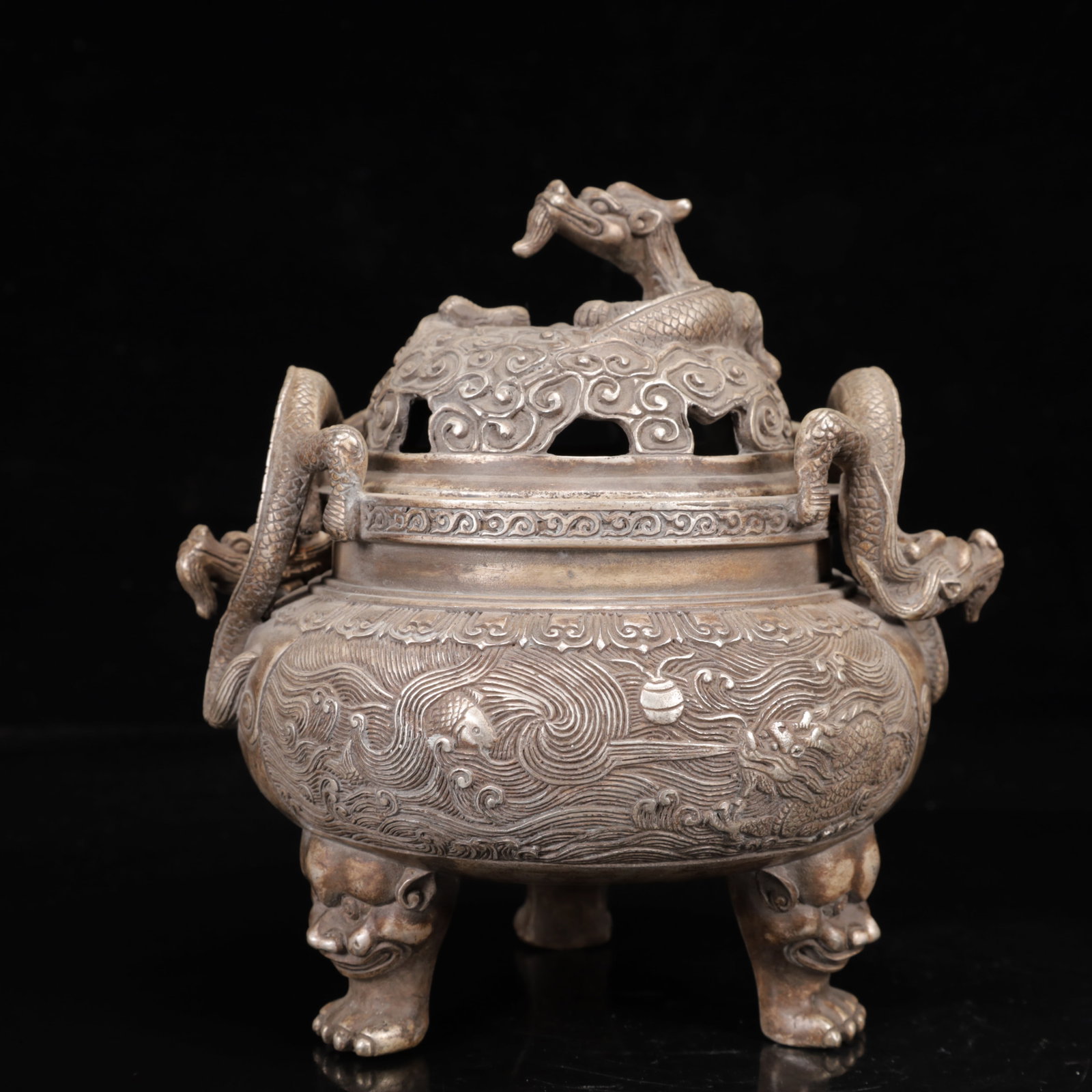 An Exquisite Silver-Plated Bronze Dragon Pattern Dragon-Ears and Beast-Ears Censer: An Exquisite Silver-Plated Bronze Dragon Pattern Dragon-Ears and Beast-Ears Censer,Qing Dynasty,China,Qianlong Four-Character Mark,Size:7.1inx5.1inx7.1in,Weight:1700g 铜镀银龙&