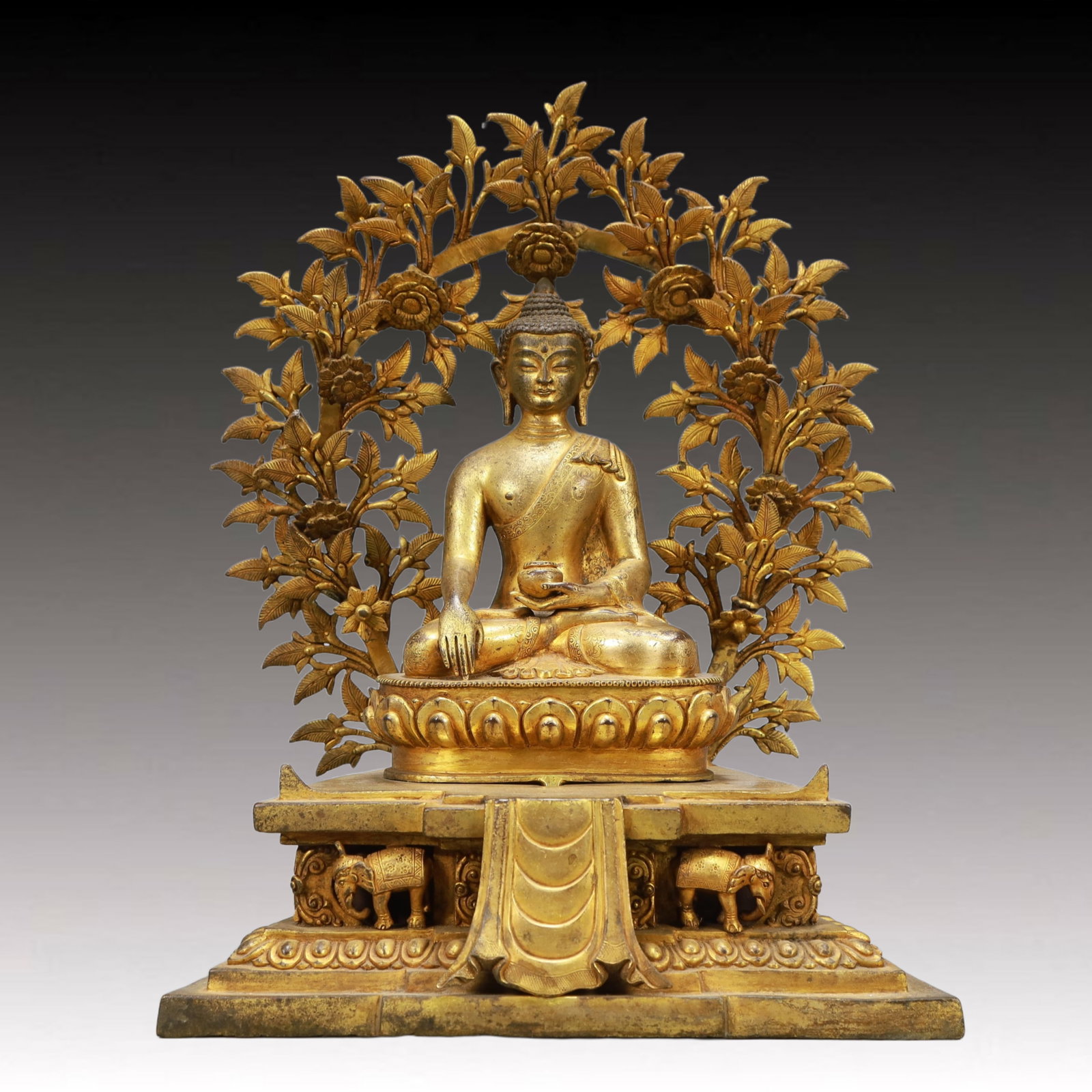 A Solemn Gilt Bronze Statue of Sakyamuni: A Solemn Gilt Bronze Statue of Sakyamuni,Ming Dynasty, China,Size:10.2inx6.3inx13.8in,Weight:5800g 铜鎏金释迦摩尼像,中国明代
