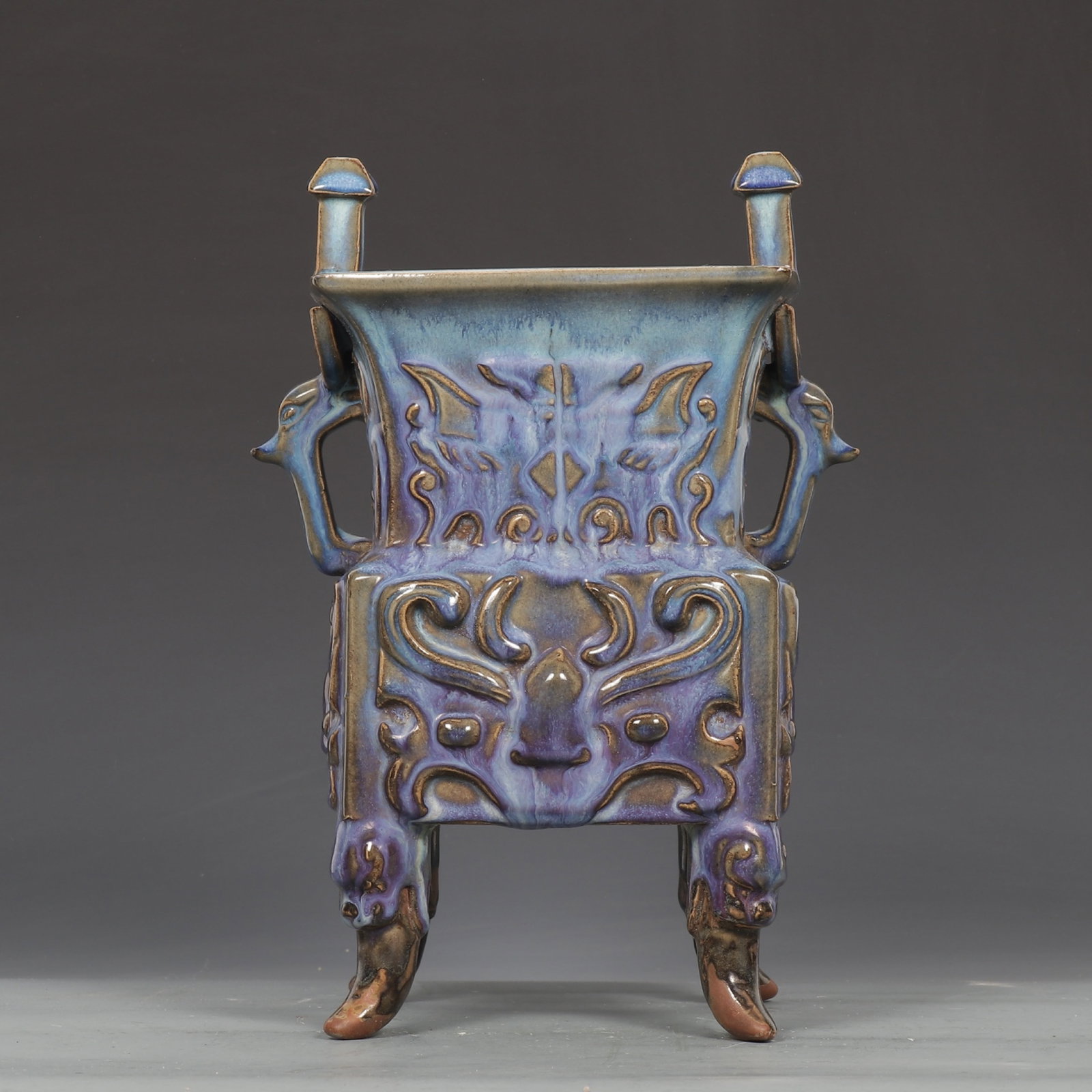 An Exquisite Jun yao Purple Glazed Beast-Ears and Beast-Legs Censer,with an Imperial Poem by Emperor: An Exquisite Jun yao Purple Glazed Beast-Ears and Beast-Legs Censer,with an Imperial Poem by Emperor Qianlong,Qing Dynasty,China,Qianlong Six-Character Mark,Size:11.7inx7.9in 钧窑紫&
