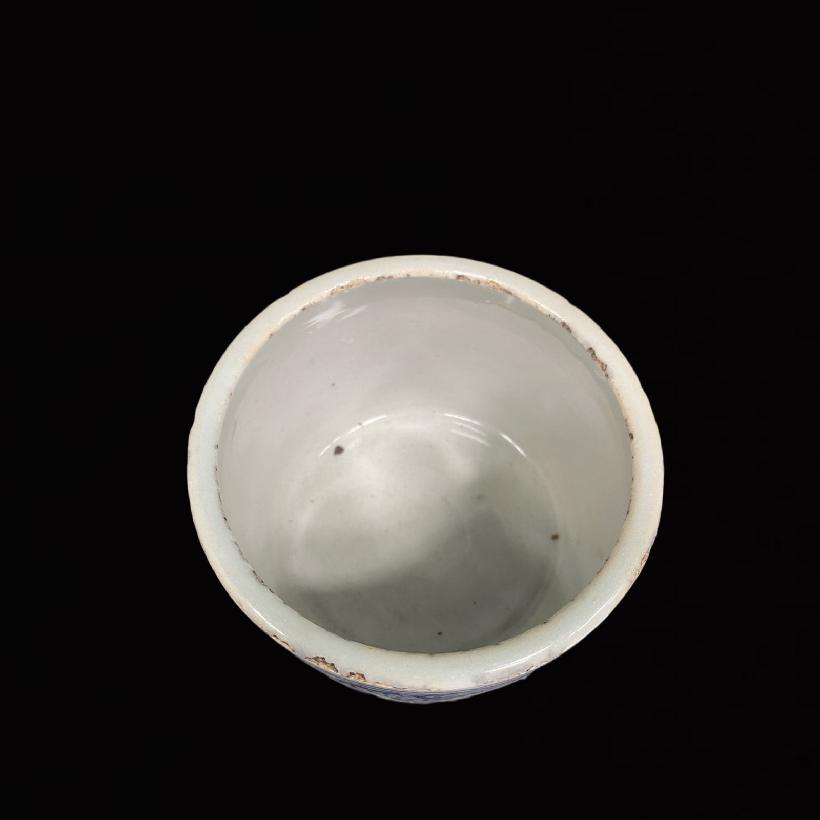An Exquisite Blue and White Auspicious Cloud Pattern Jar - 4