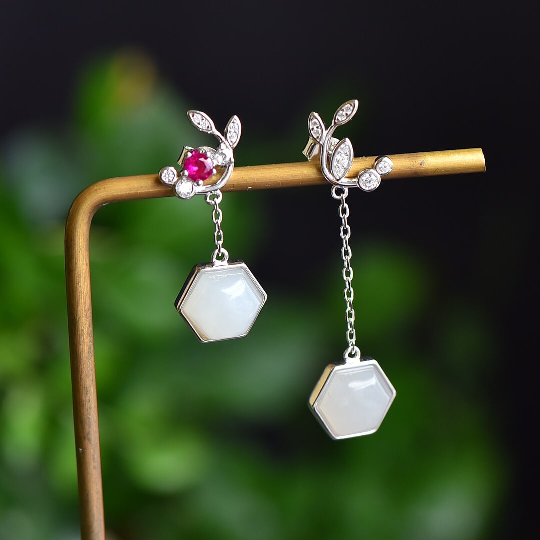 A Pair of Exquisite Sterling Silver Inlaid White Jade Earrings: A Pair of Exquisite Sterling Silver Inlaid White Jade Earrings, 一对纯银镶白玉耳环