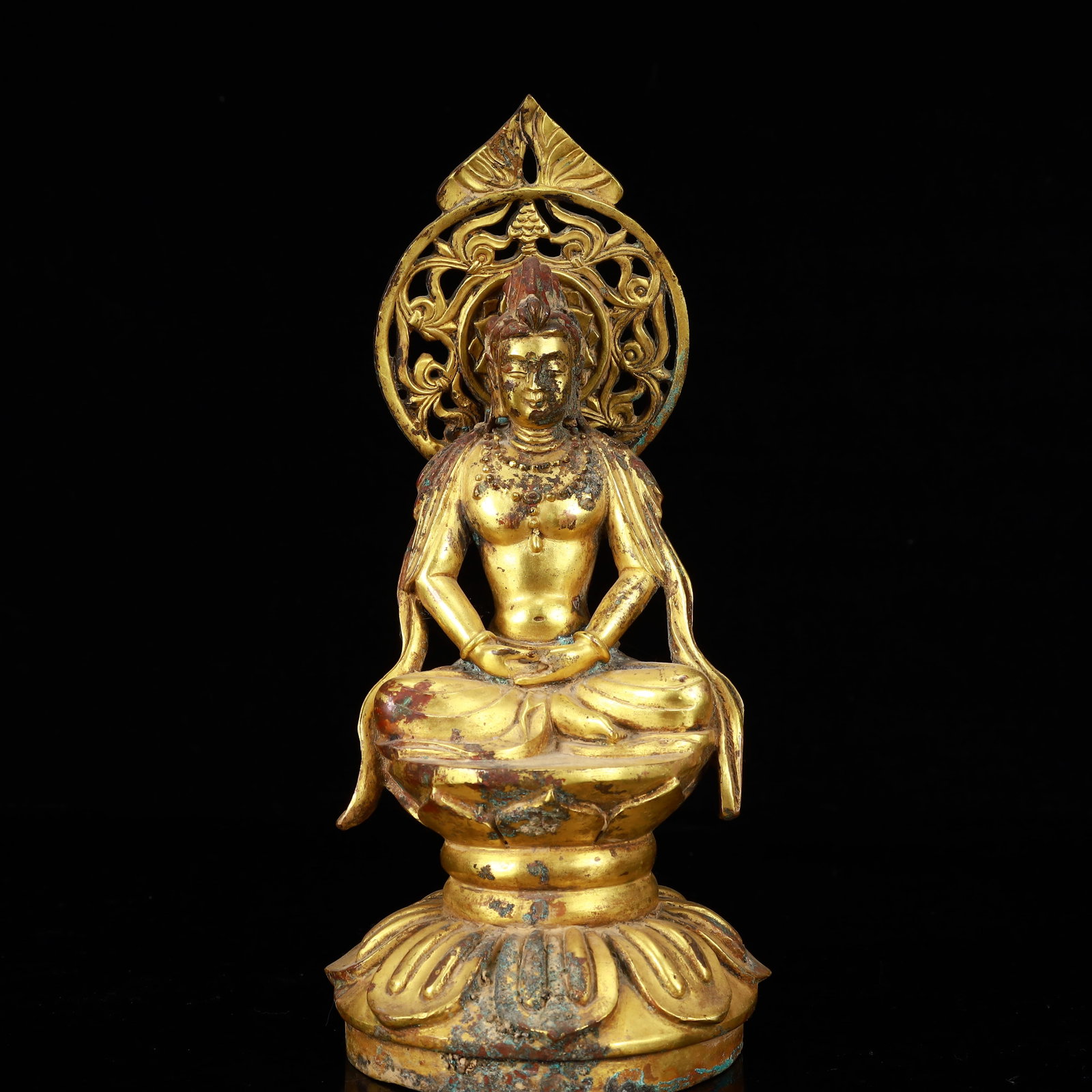 A Solemn Gilt Bronze Statue of Bodhisattva: A Solemn Gilt Bronze Statue of Bodhisattva,The Warring States period in China,Size:4.1inx9.4in,Weight:1450g