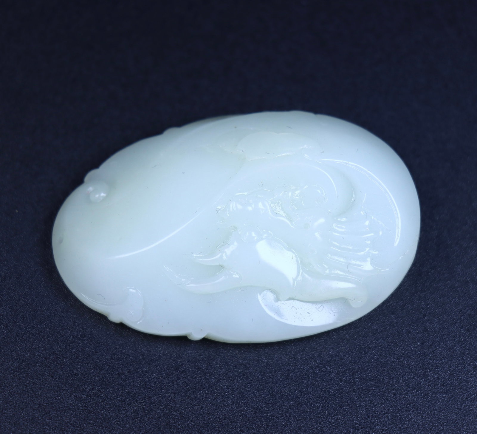 An Exquisite White Jade Dragon Pattern Pendant - 8