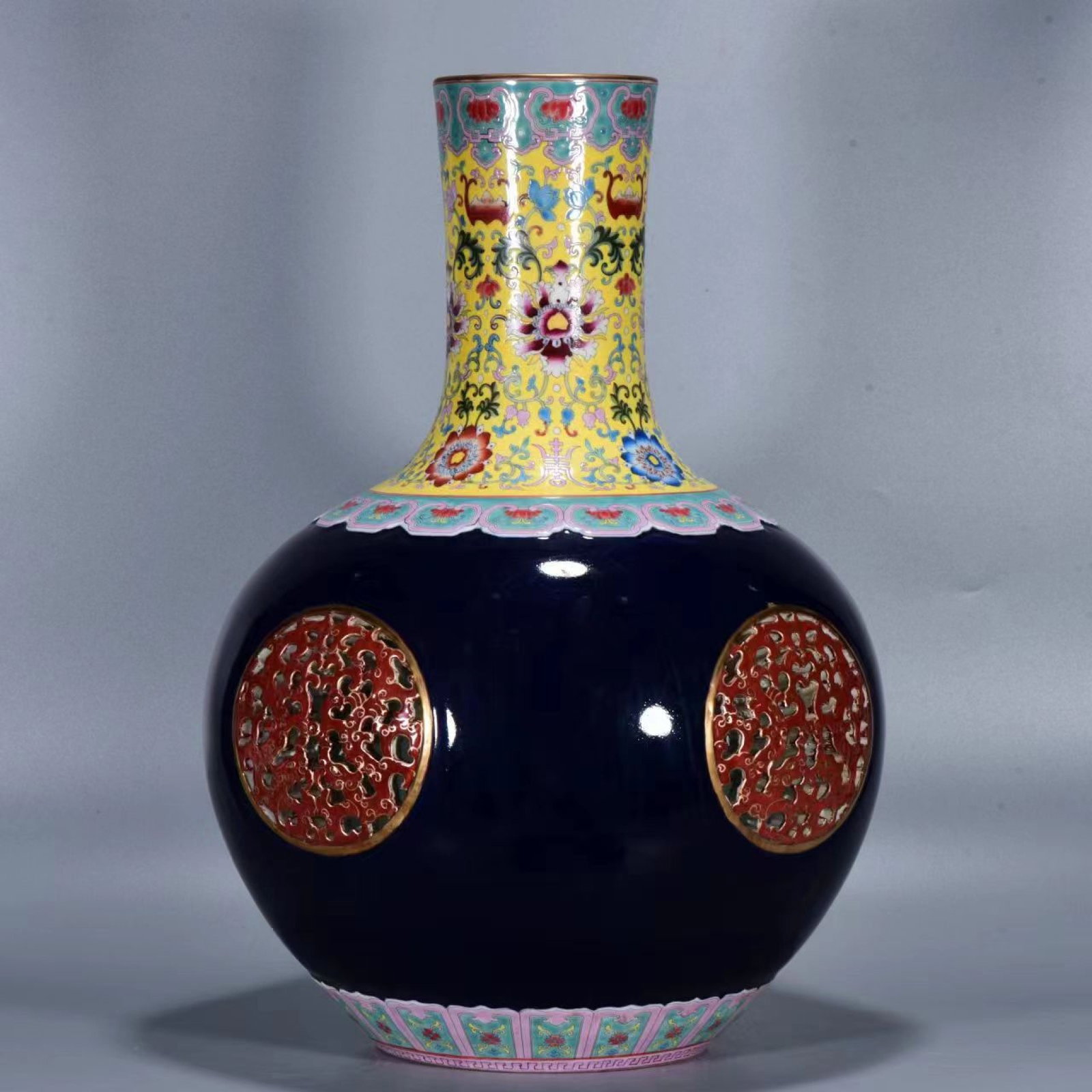 A Huge Ji Blue Glazed Famille-Rose Painted Gold Lotus Pattern Vase: A Huge Ji Blue Glazed Famille-Rose Painted Gold Lotus Pattern Vase,Qing Dynasty,China,Yongzheng Four-Character Mark,Size:19.3inx13.8in 霁蓝釉粉彩描金缠&