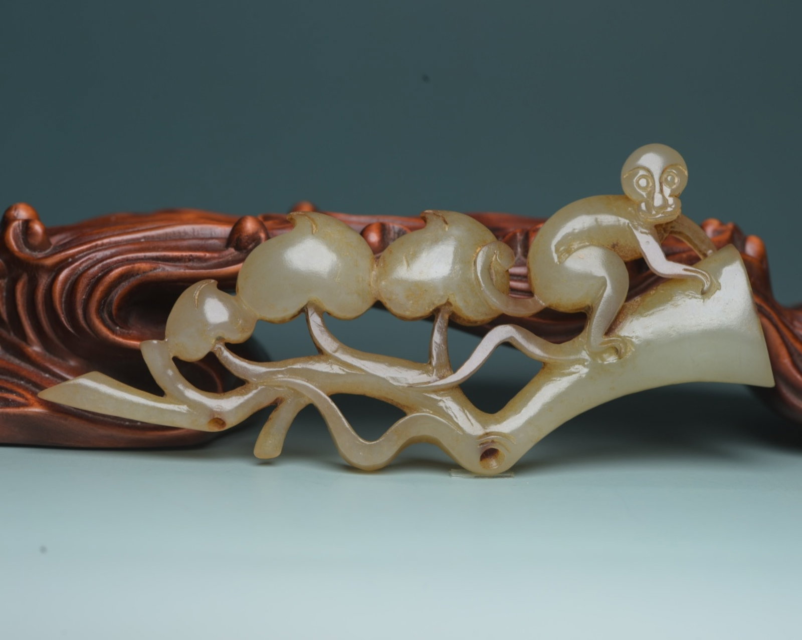 An Exquisite White Jade Monkey Pendant: An Exquisite White Jade Monkey Pendant,Qing Dynasty,China,Size:4.3inx1.7inx0.5in,Weight:50g 白玉猴子佩,中国清代