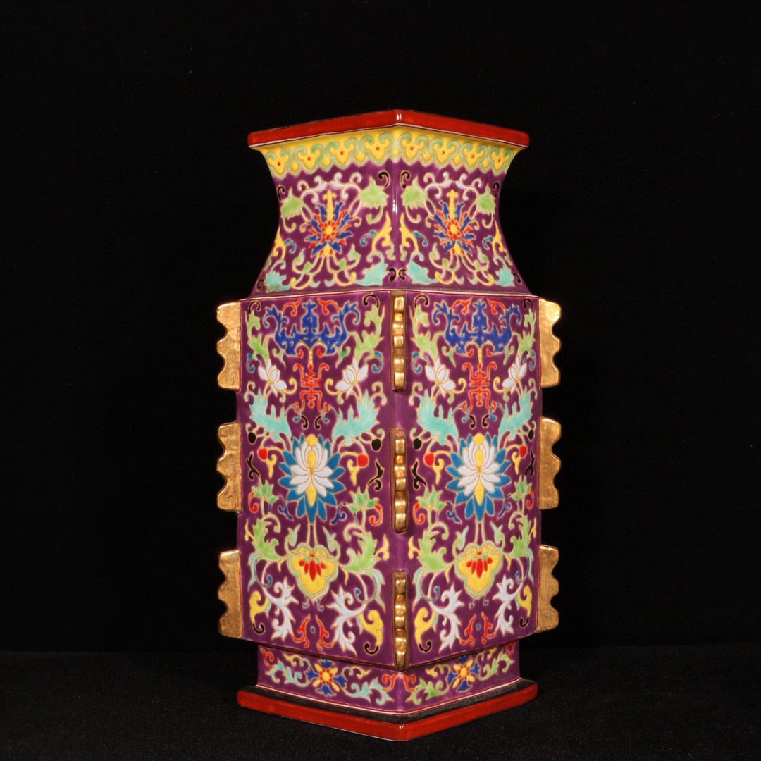 An Exquisite Enamel Painted Gold Lotus Pattern Vase: An Exquisite Enamel Painted Gold Lotus Pattern Vase,Qing Dynasty,China,Qianlong Four-character Mark,Size:11.6inx6.9in 珐琅彩描金缠枝莲纹瓶,&