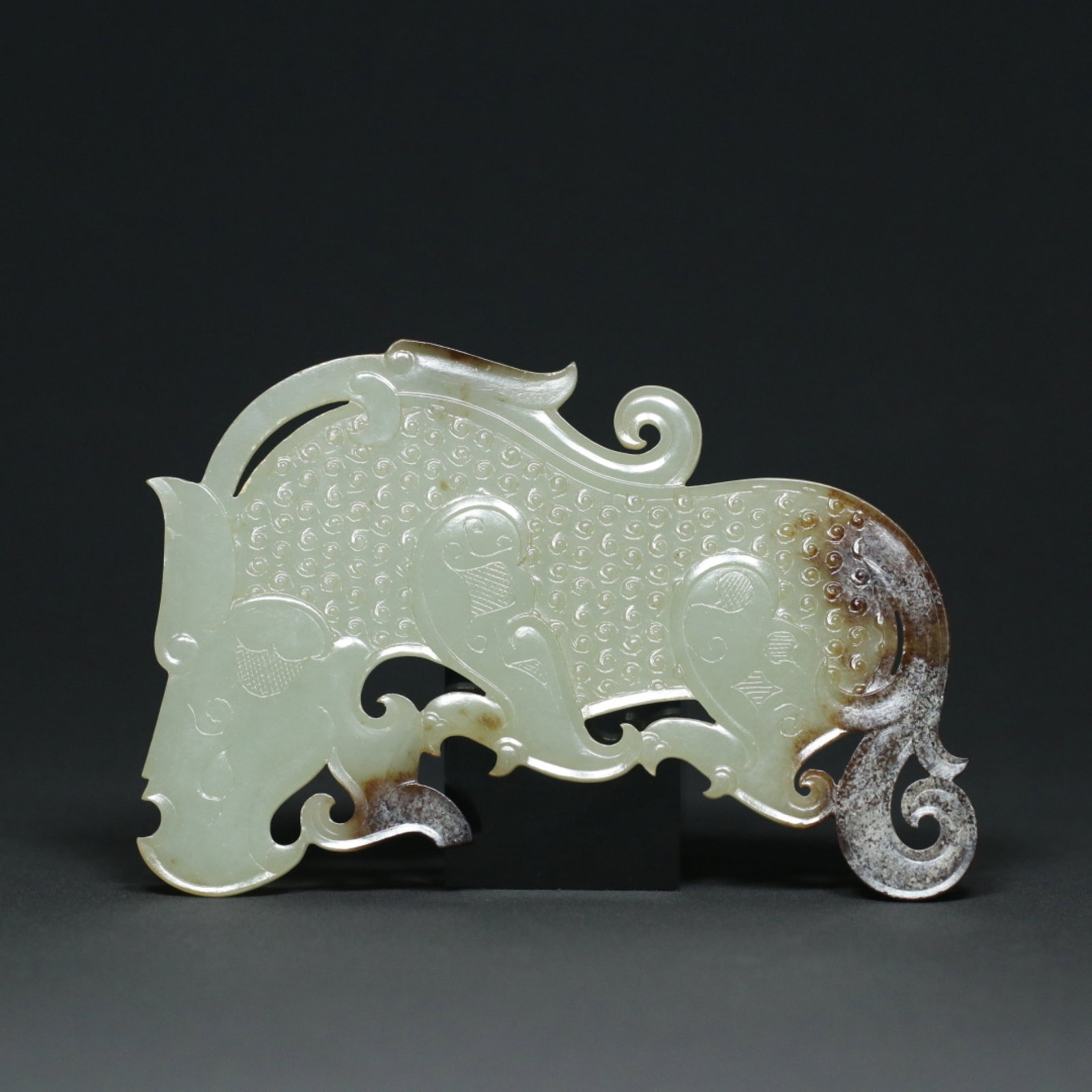 An Exquisite White Jade Tiger Ornament: An Exquisite White Jade Tiger Ornament,Han Dynasty,China,Size:5.6inx3.7inx0.2in,Weight:111.2g 白玉老虎摆件,中国汉代