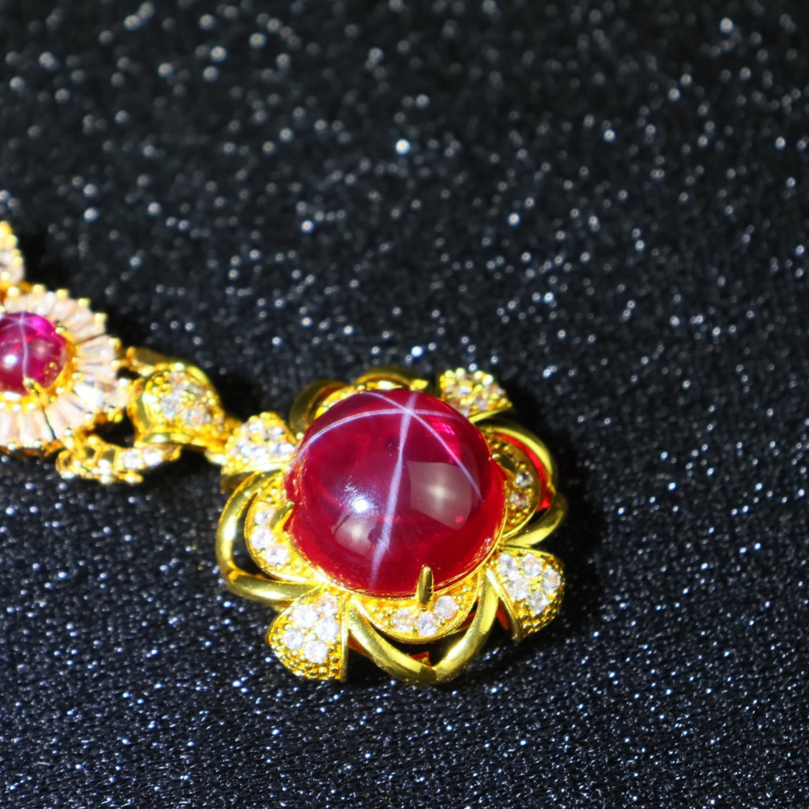 An Exquisite Necklace - 6