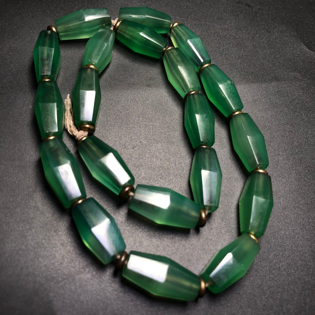A Precious Agate Necklace - 2