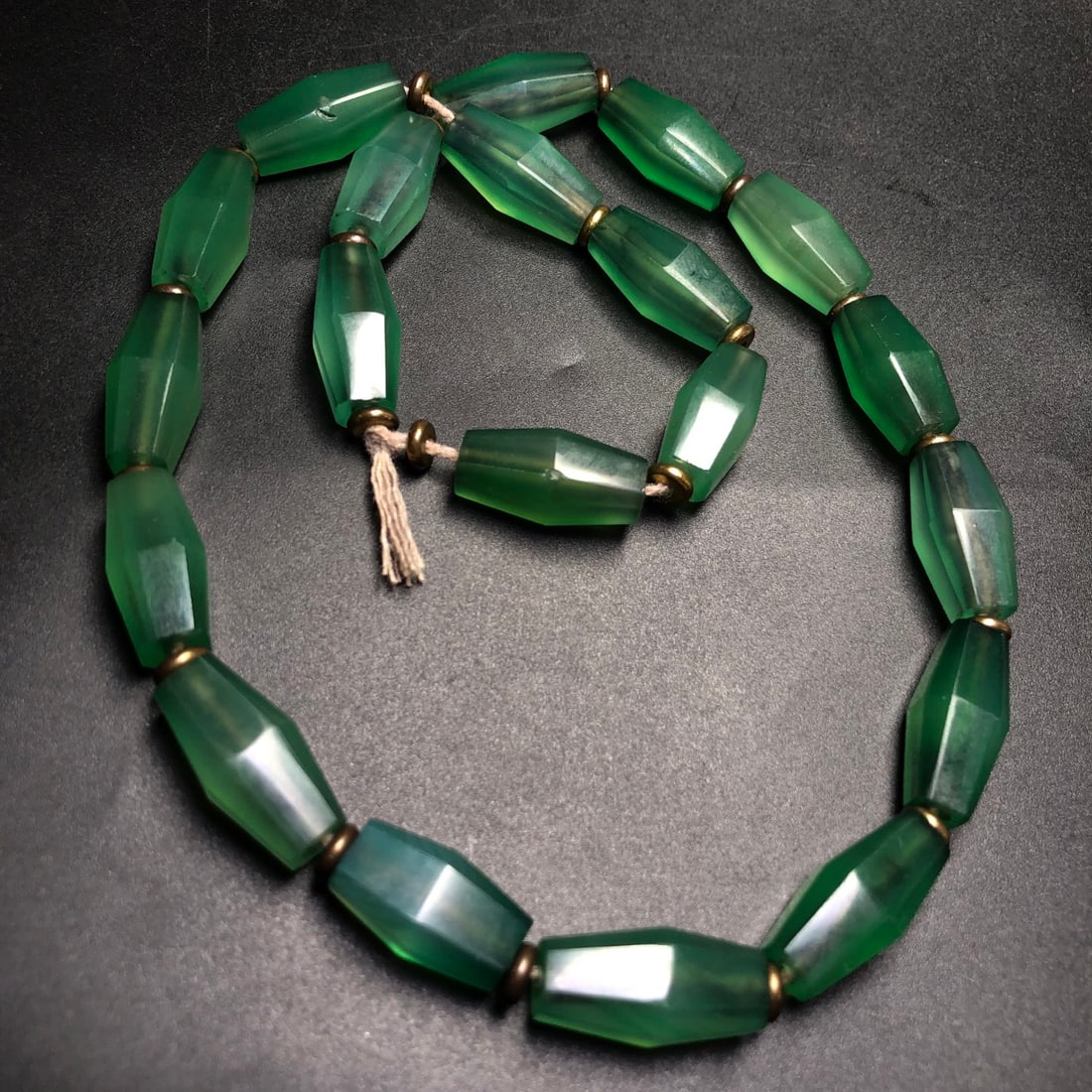 A Precious Agate Necklace - 4