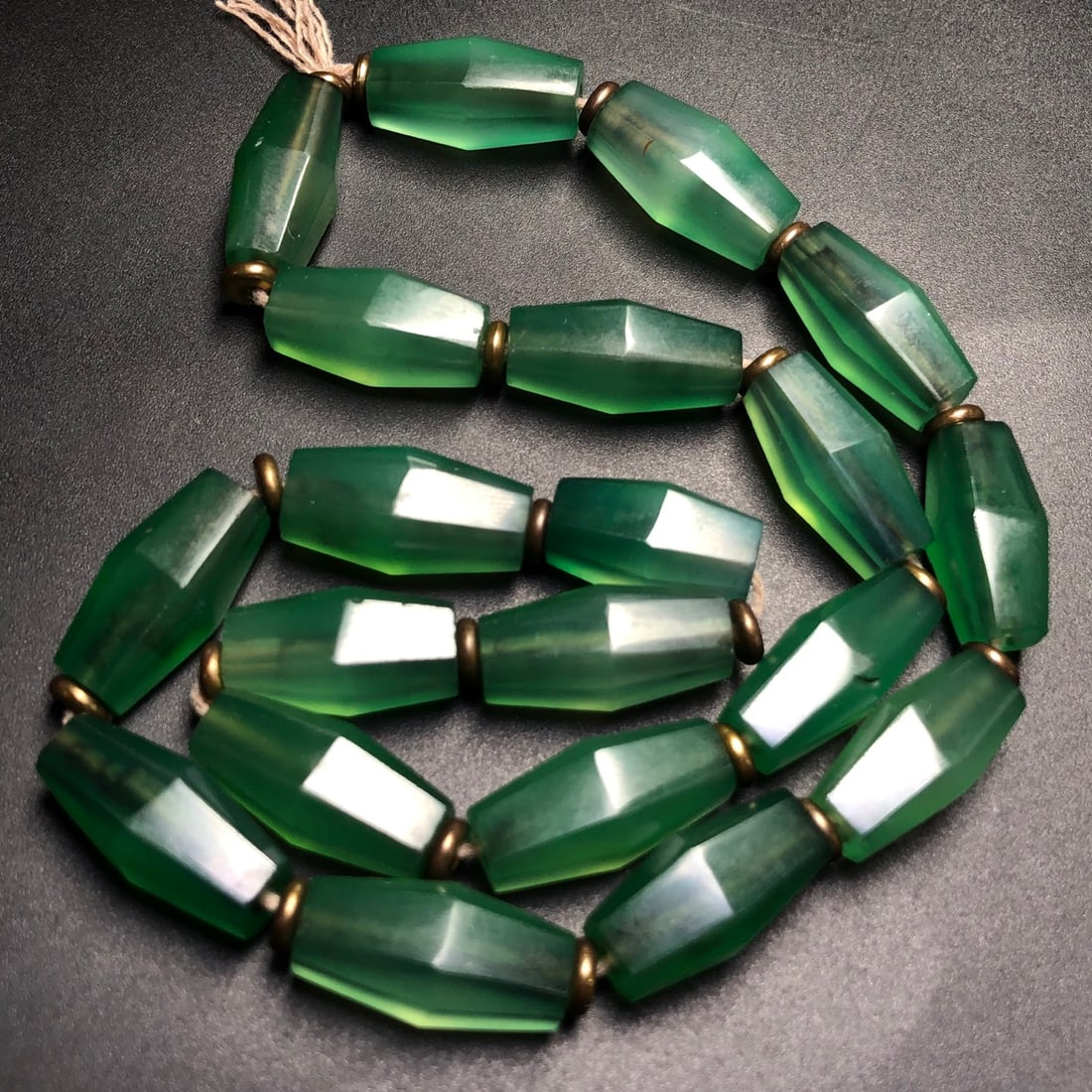 A Precious Agate Necklace - 5