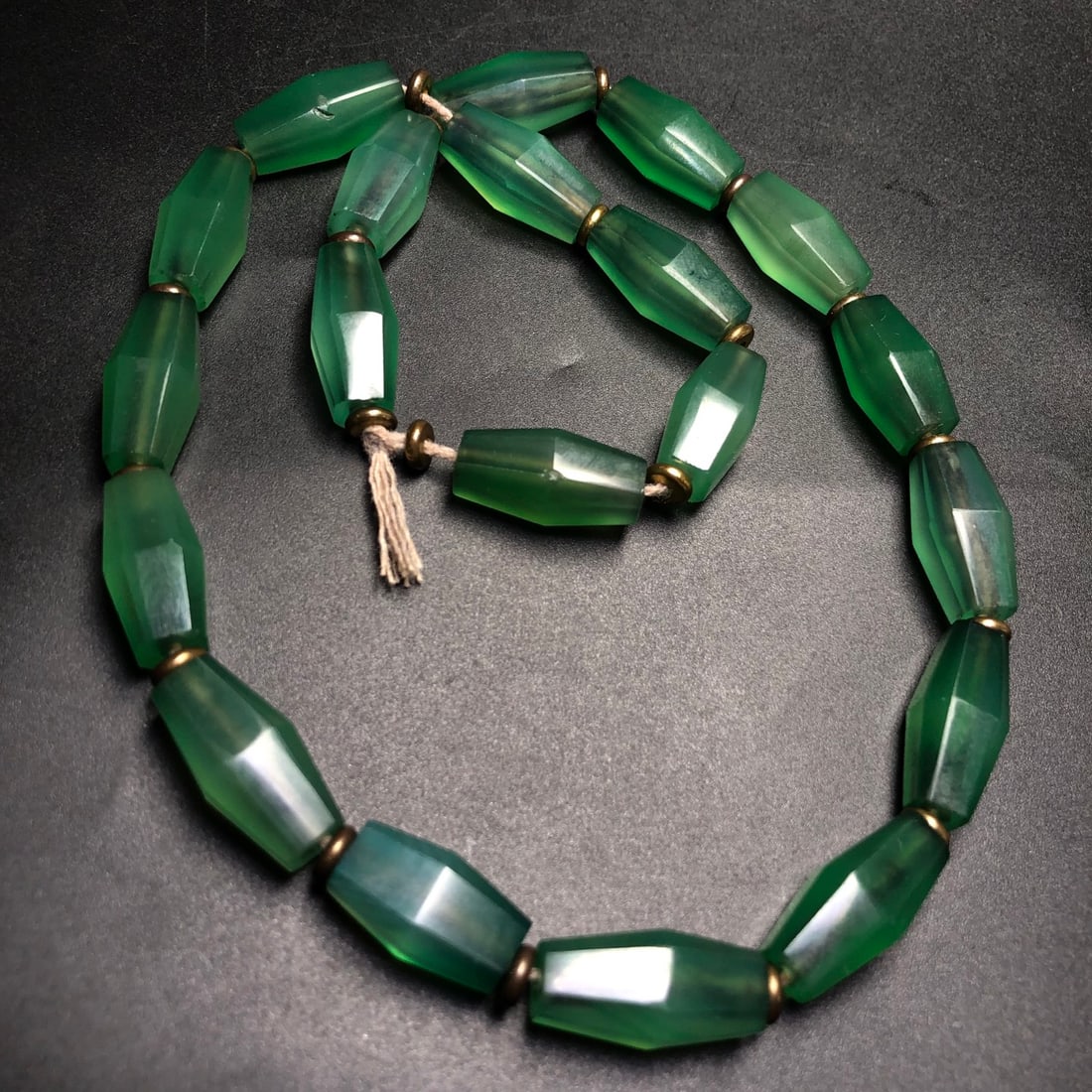 A Precious Agate Necklace - 9