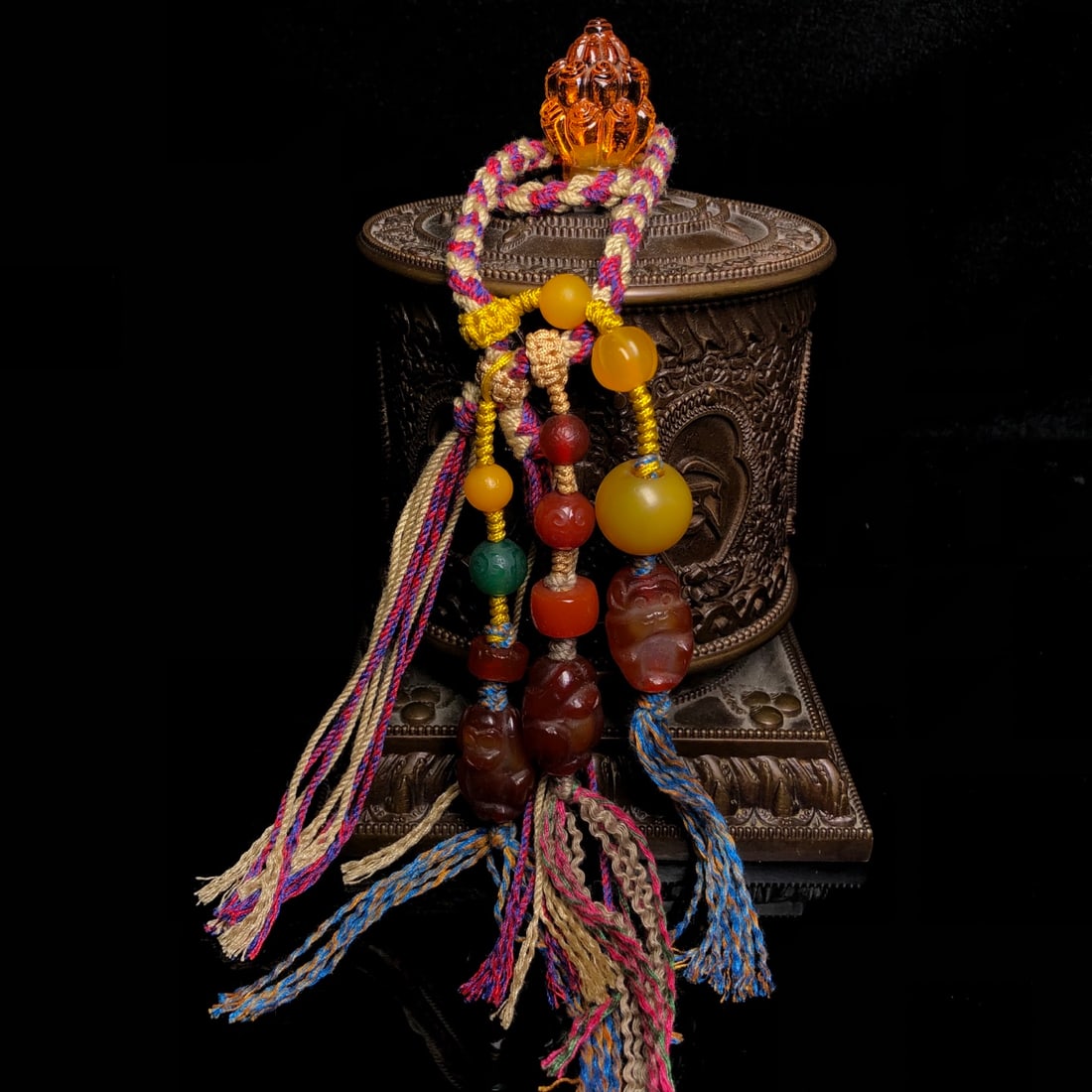 A Precious Agate Bracelets: A Precious Agate Bracelets,Size:10mm 玛瑙手串