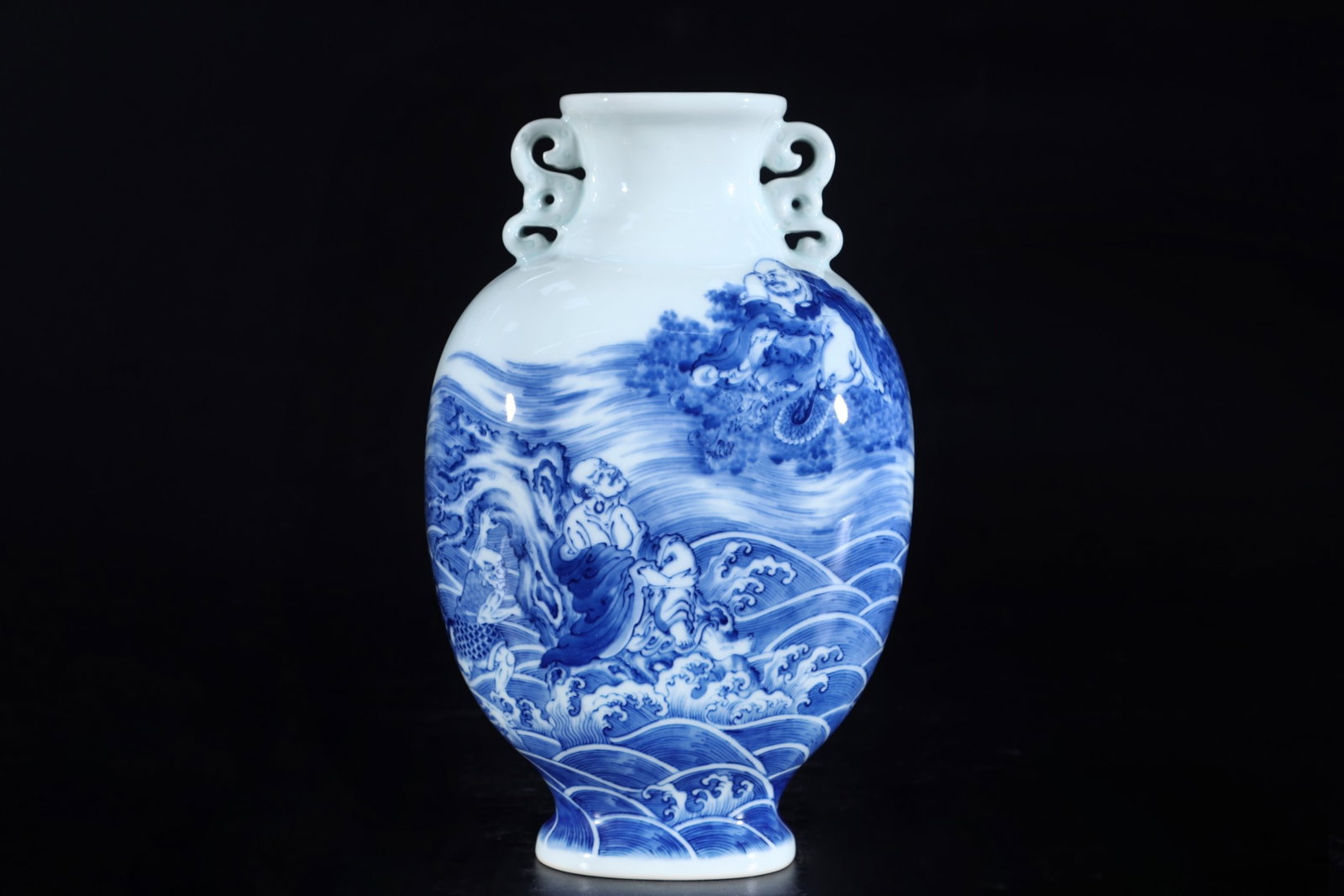 An Exquisite Blue and White Character and Story Pattern Double-Ears Vase: An Exquisite Blue and White Character and Story Pattern Double-Ears Vase,Qing Dynasty,China,Yongzheng Six-character Mark,Size:9.8inx6.5in 青花人物故事纹ࡡ
