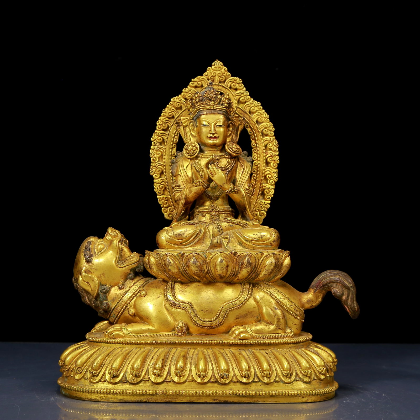 A Solemn Gilt Bronze Statue of Manjusri: A Solemn Gilt Bronze Statue of Manjusri,Ming Dynasty, China,Size:7.9inx3.9inx10.2in,Weight:3525g 铜鎏金文殊菩萨像，明代