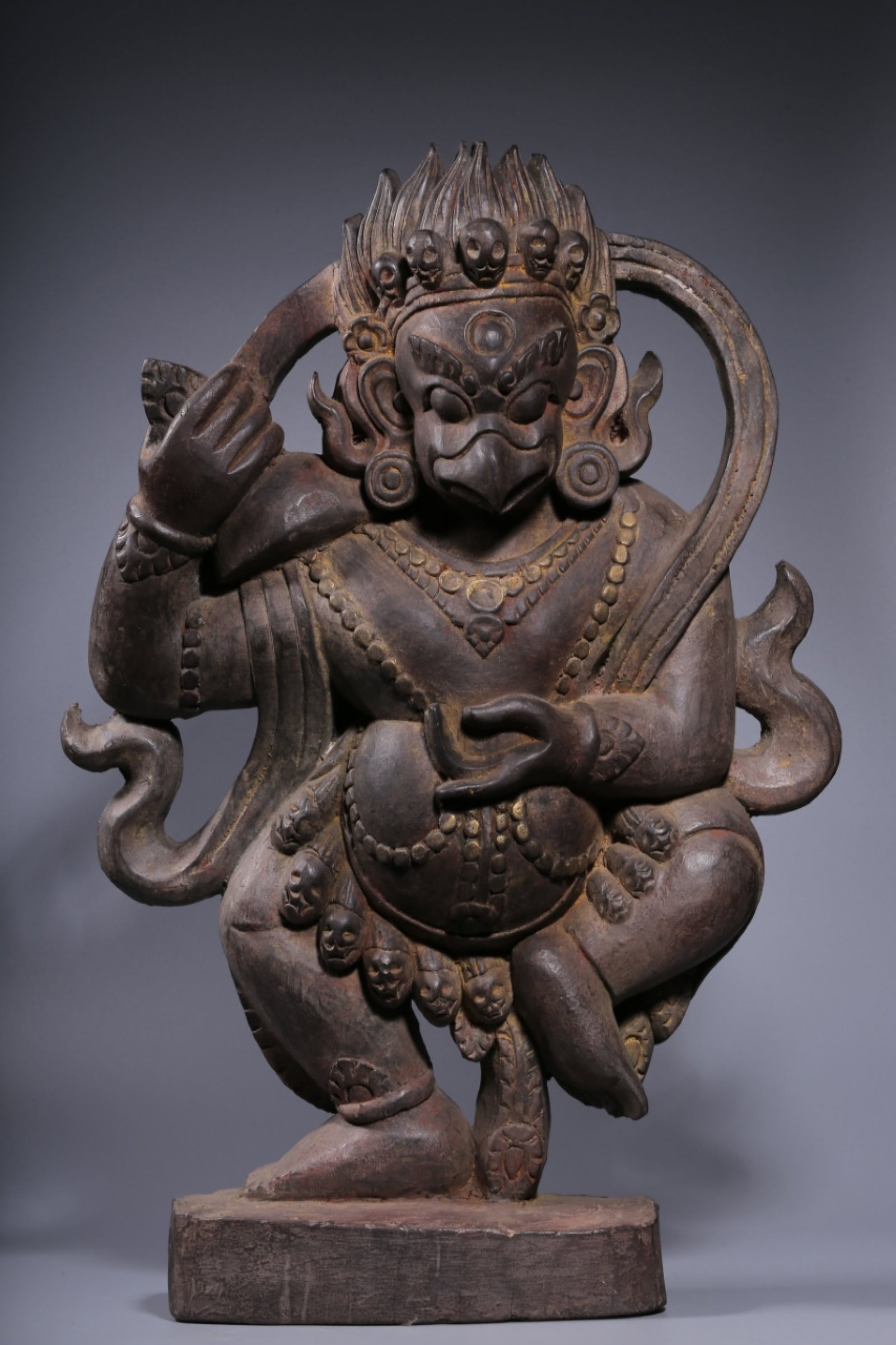 A Rare Wood Carving Statue of Roc Vajra: A Rare Wood Carving Statue of Roc Vajra,Qing Dynasty, China,Size:20.7inx14.2inx4.1in,Weight:4282g 木雕大鹏鸟金刚像,中国清代