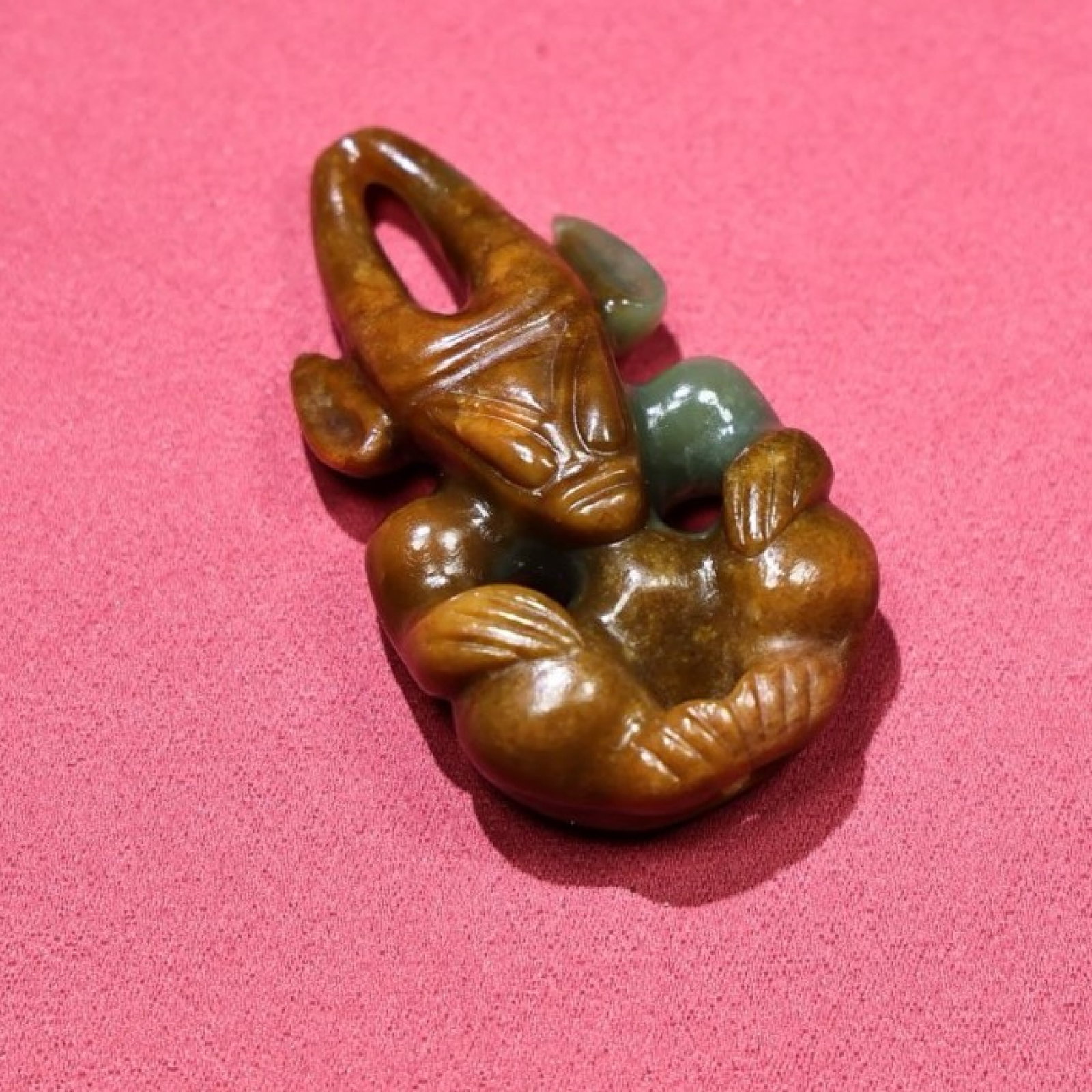An Exquisite White Jade Figure Ornament - 2