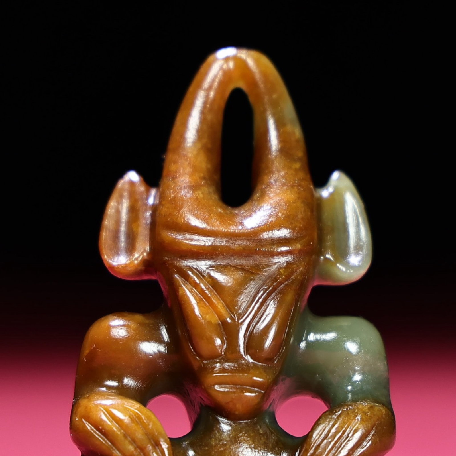 An Exquisite White Jade Figure Ornament - 3