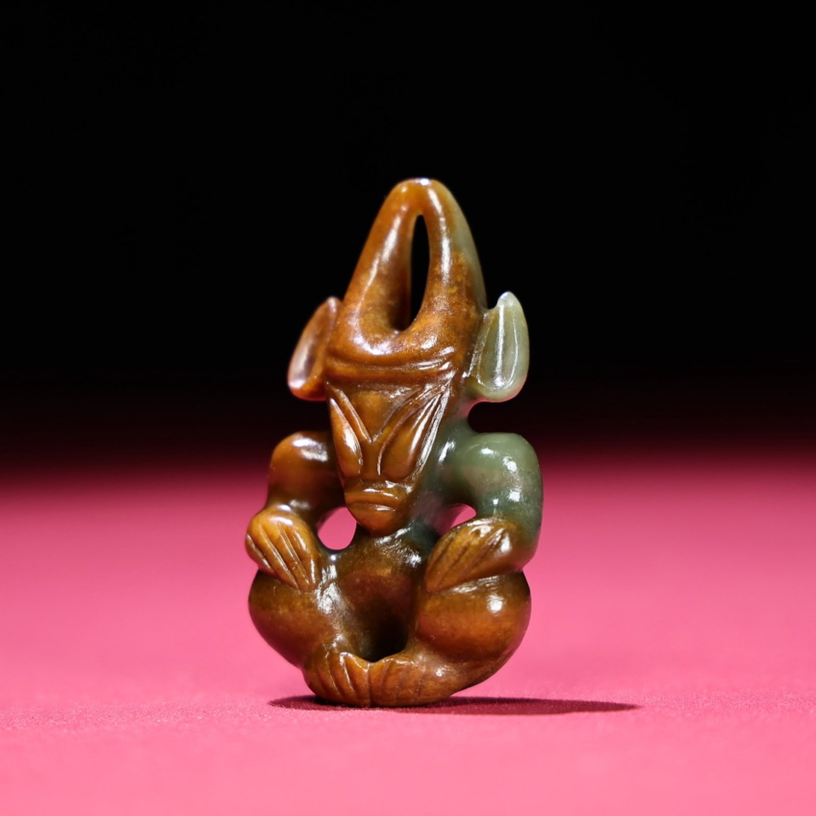 An Exquisite White Jade Figure Ornament - 4