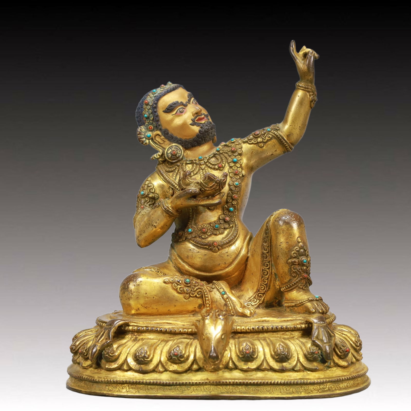 A Solemn Gilt Bronze Statue of Mammon,Inlaid Turquoise: A Solemn Gilt Bronze Statue of Mammon,Inlaid Turquoise,Ming Dynasty, China,Size:7.5inx4.9inx9.1in,Weight:2800g 铜鎏金财神像,嵌绿松石,中