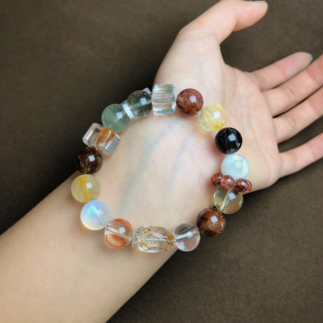 An Exquisite Crystal Bracelets - 3