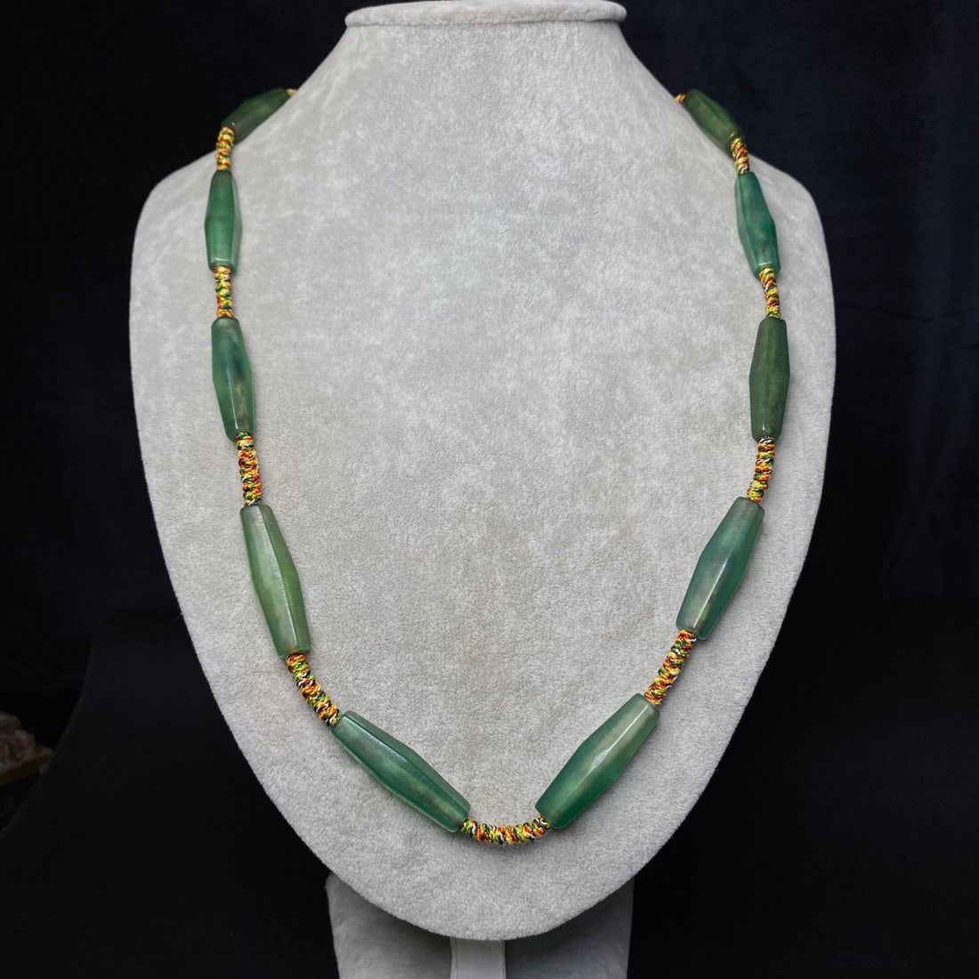 A Precious Agate Necklace - 9