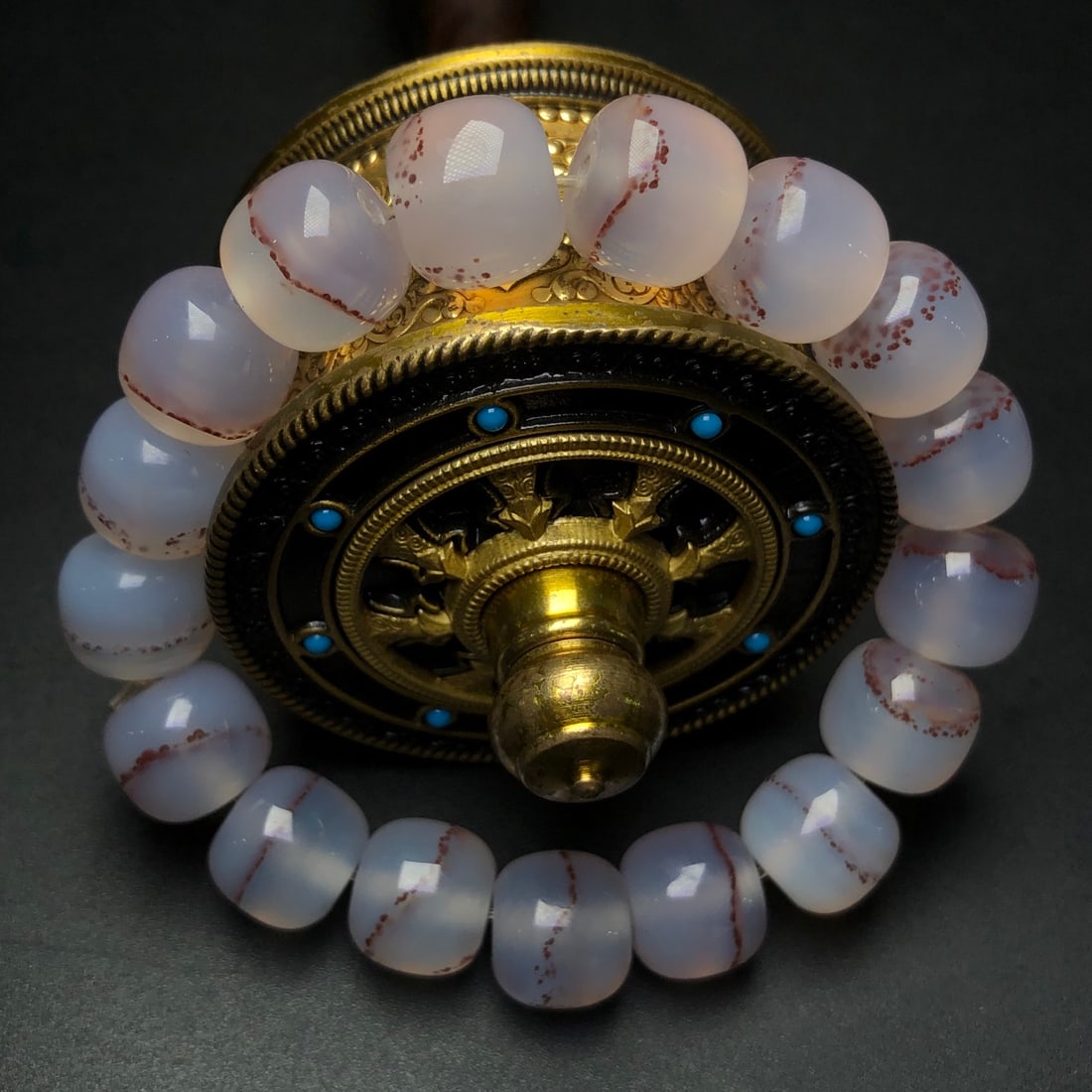 An Exquisite Agate Bracelet - 3