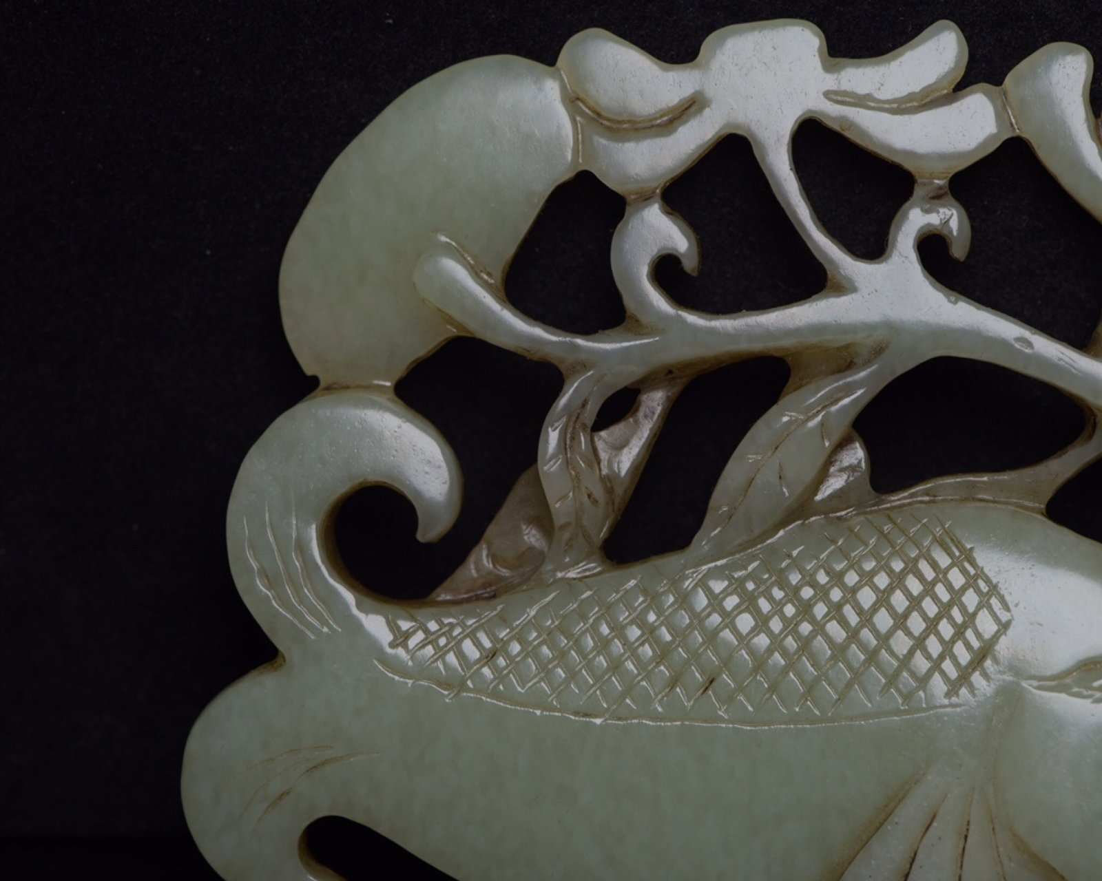 An Exquisite White Jade Fish Pattern Pendant - 7