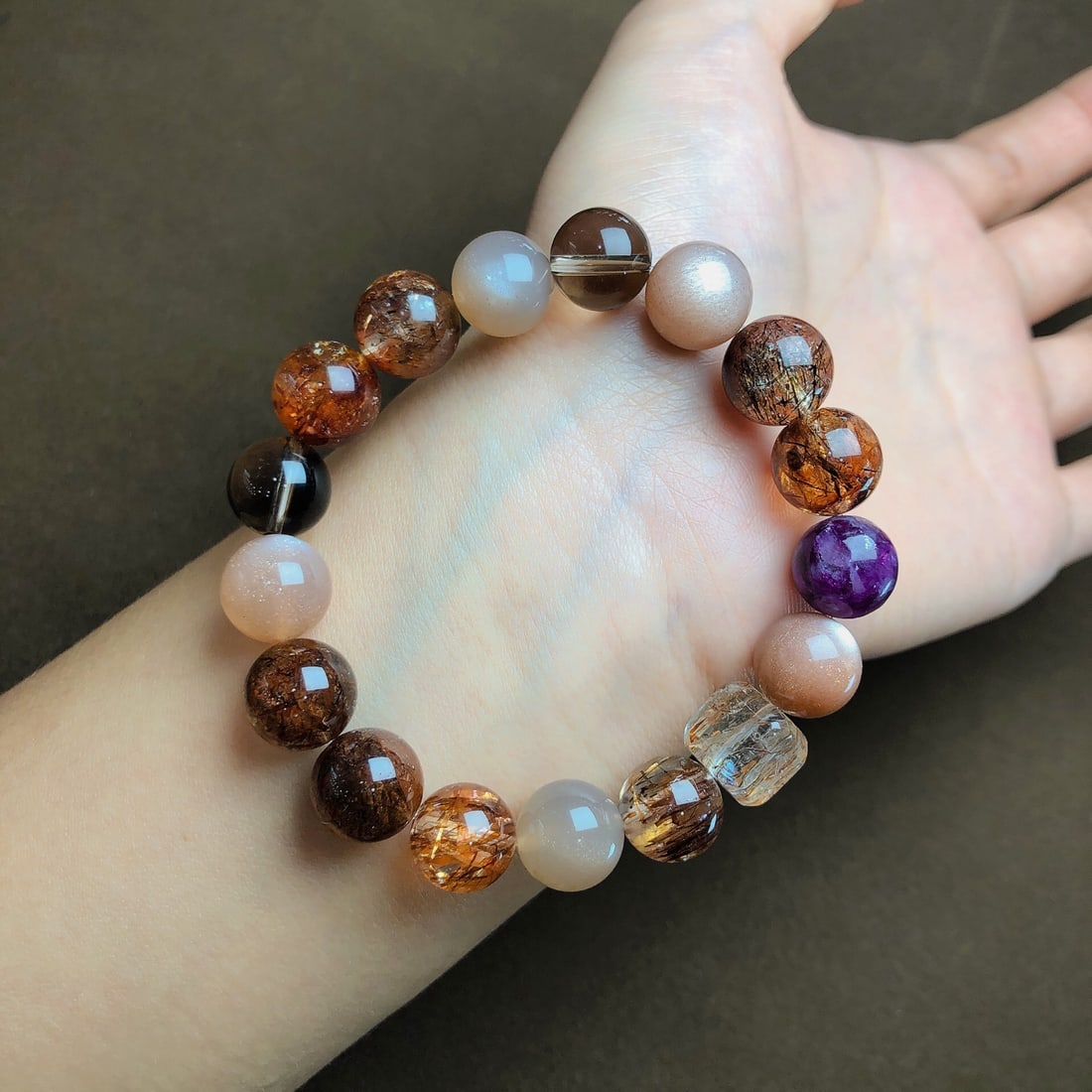 An Exquisite Crystal Bracelets - 2
