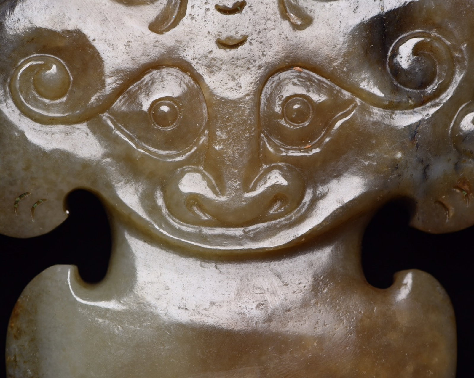 An Exquisite White Jade Beast-Face Pattern Sword - 7