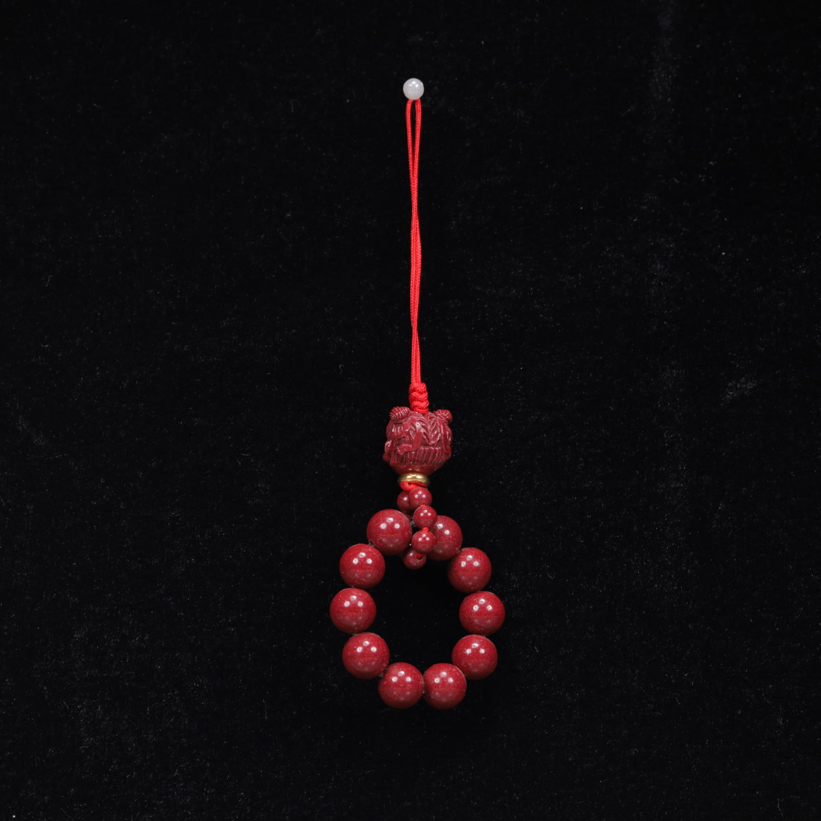 An Exquisite Cinnabar Figure Pattern Pendant - 4