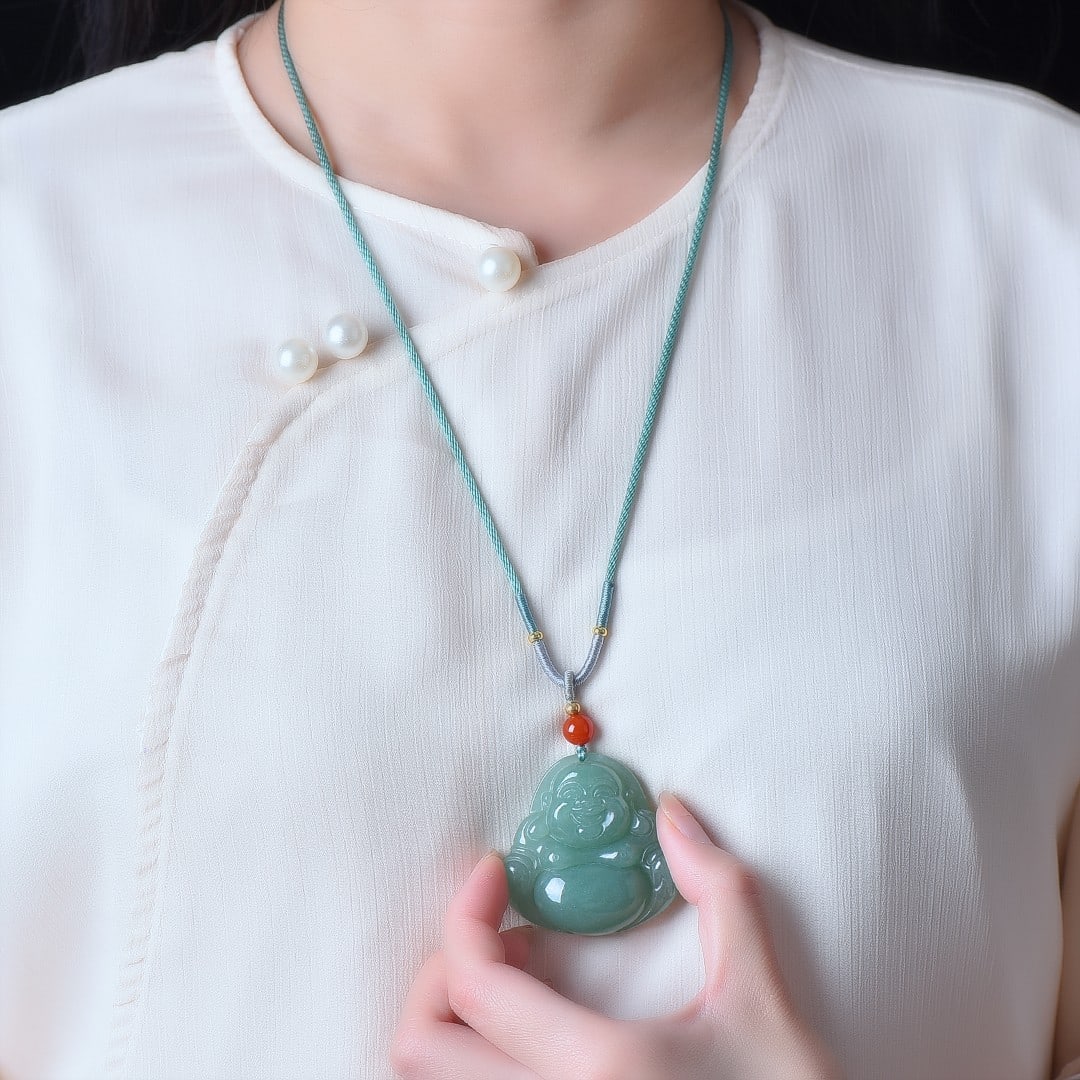 An Exquisite Greenish Jade Buddha Statue Pendant: An Exquisite Greenish Jade Buddha Statue Pendant,Size:45mmx46mm 青玉佛像挂件