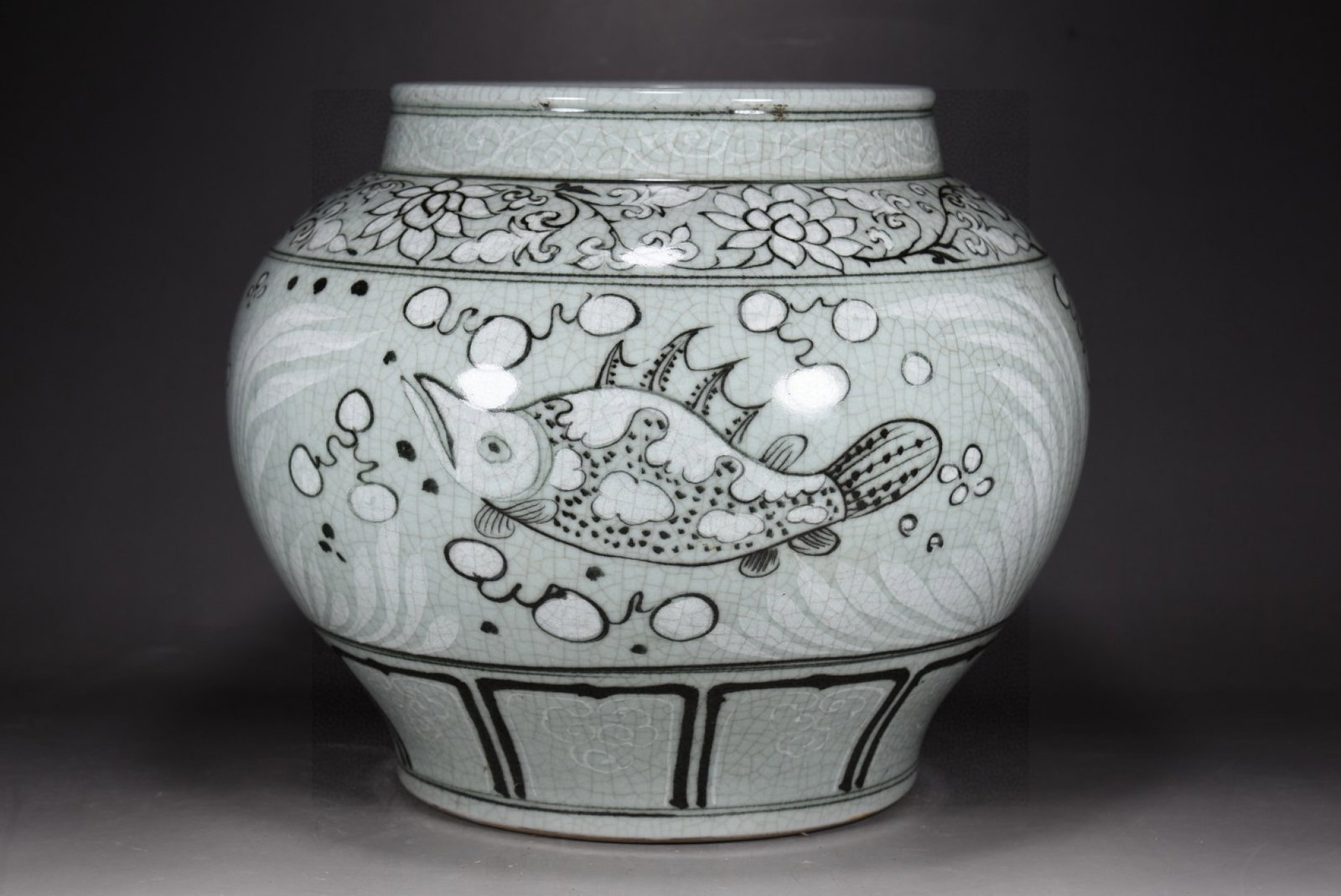 A Rare Mirror Black Glaze Lotus Hornwort Pattern Jar: A Rare Mirror Black Glaze Lotus Hornwort Pattern Jar,Yuan Dynasty,China,Size:11.8inx13.8in