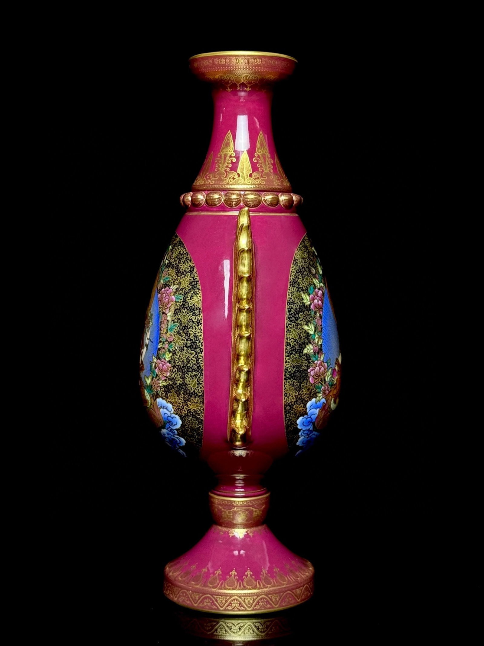 An Exquisite Ruby Red-Glazed Buddha Statue Vase - 3