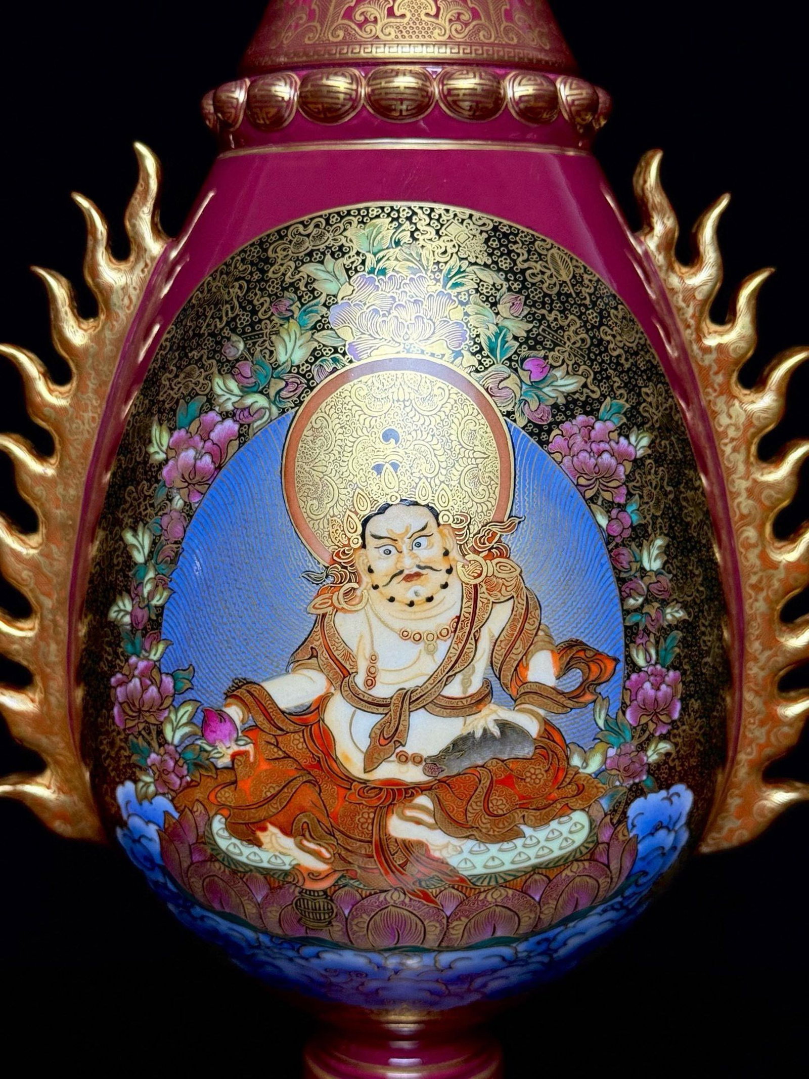An Exquisite Ruby Red-Glazed Buddha Statue Vase - 5