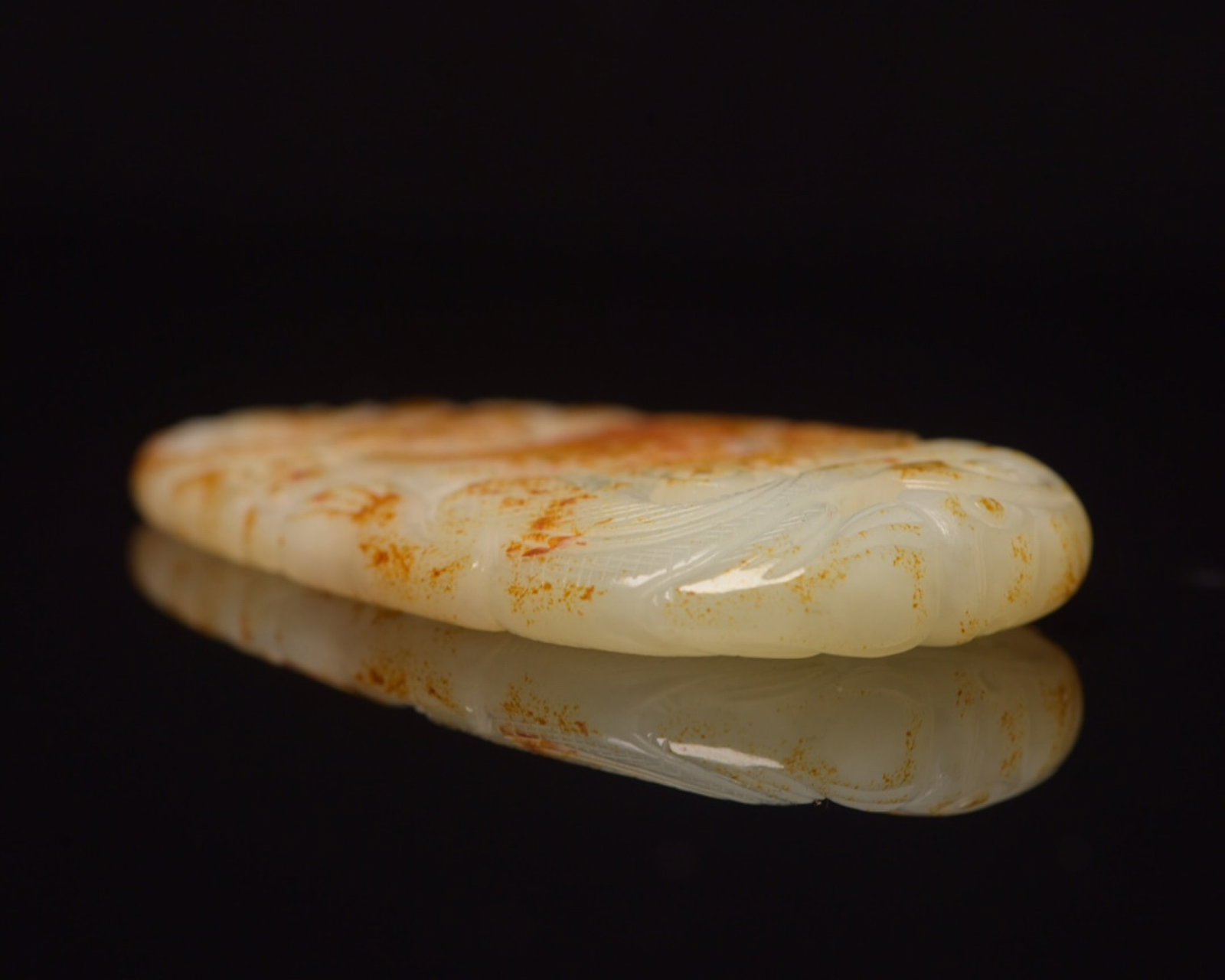 An Exquisite White Jade Dragon Pattern Pendant - 5