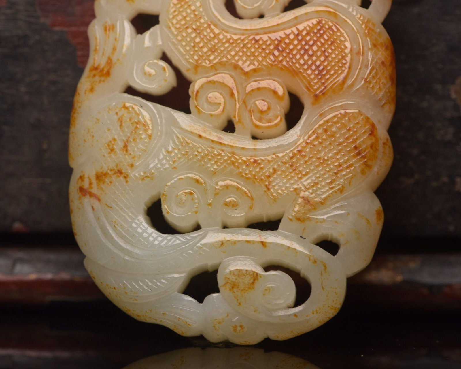 An Exquisite White Jade Dragon Pattern Pendant - 7