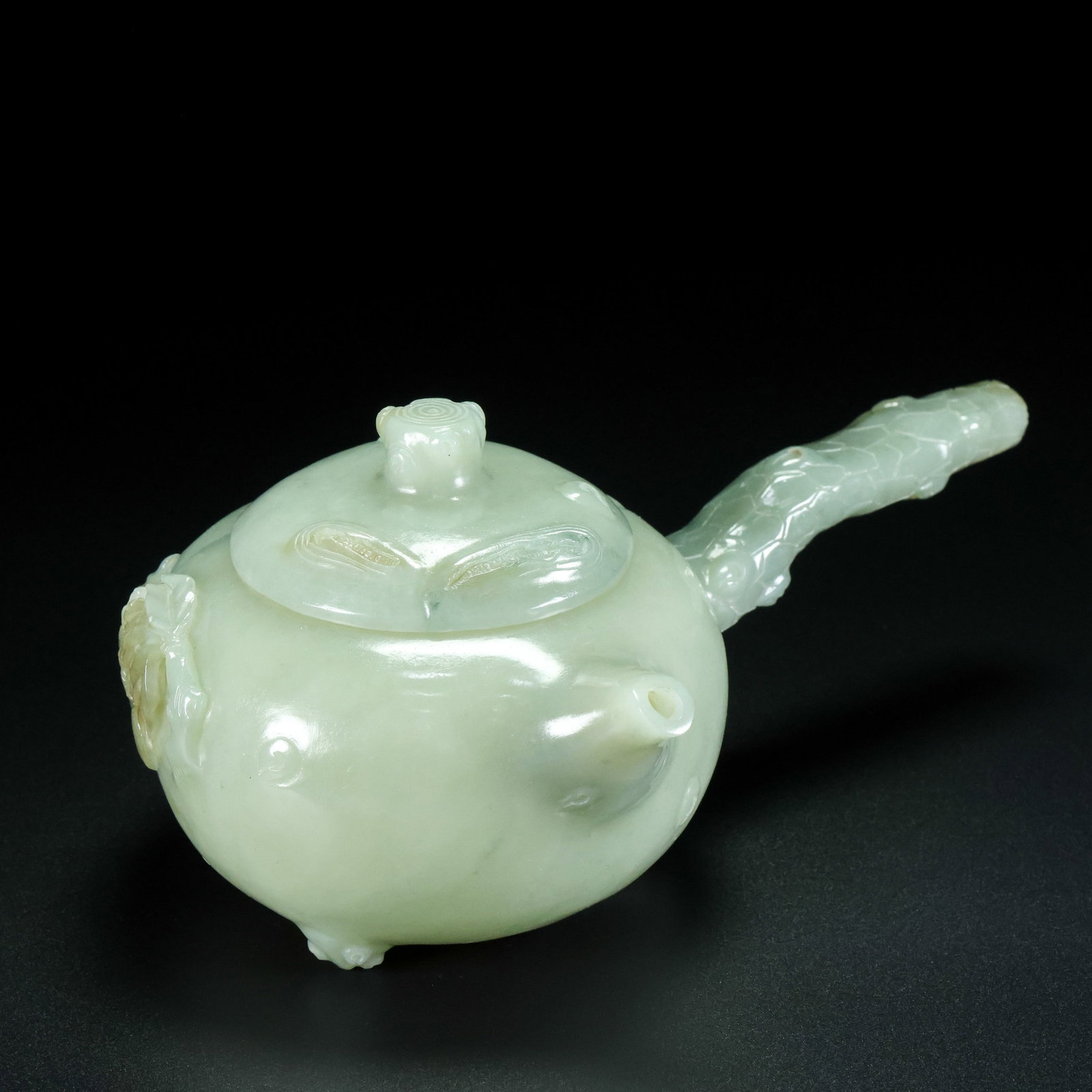 An Exquisite White Jade Peach Pattern Pot - 2